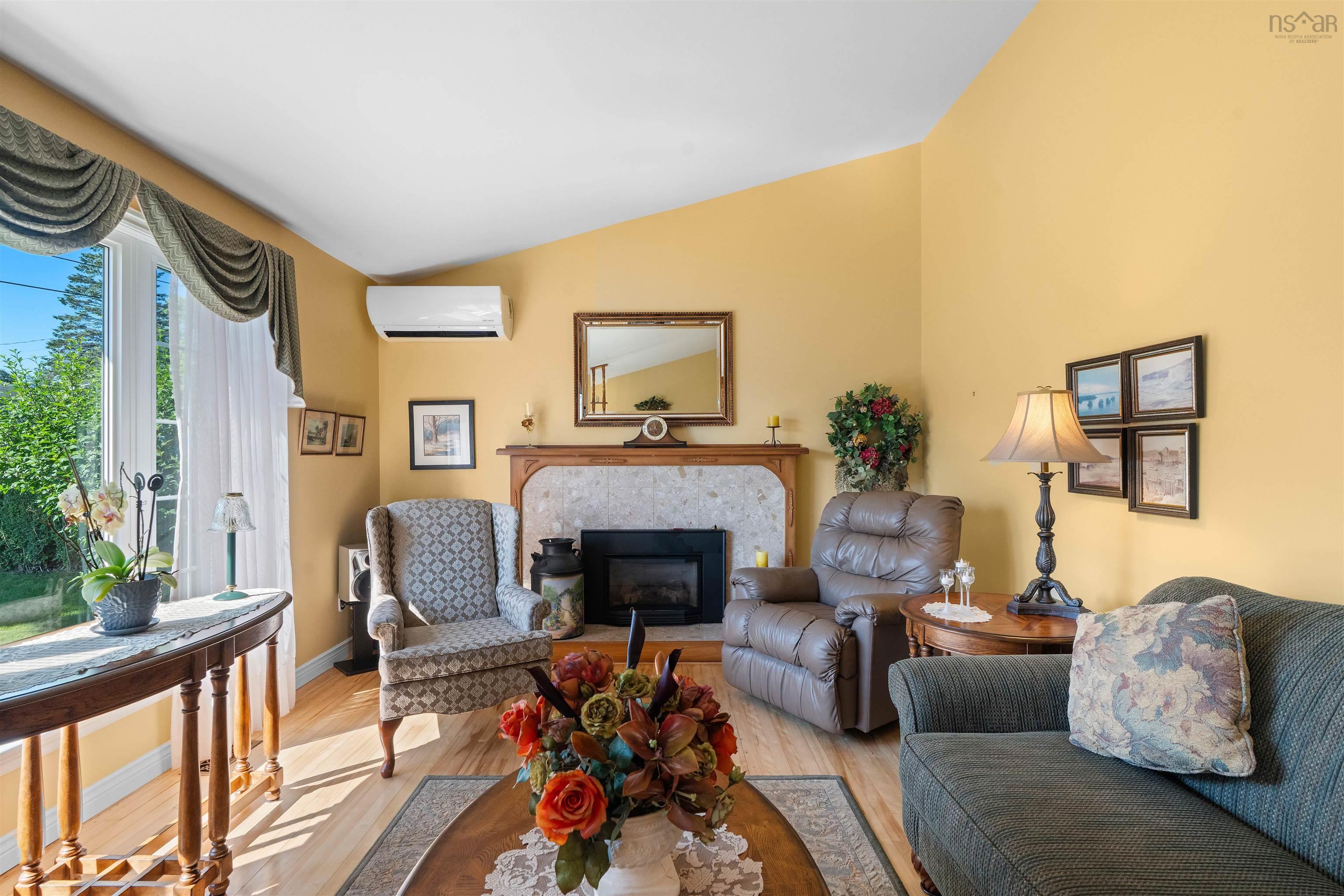 24 Estate Drive, Cole Harbour, NS (MLS 202620324)