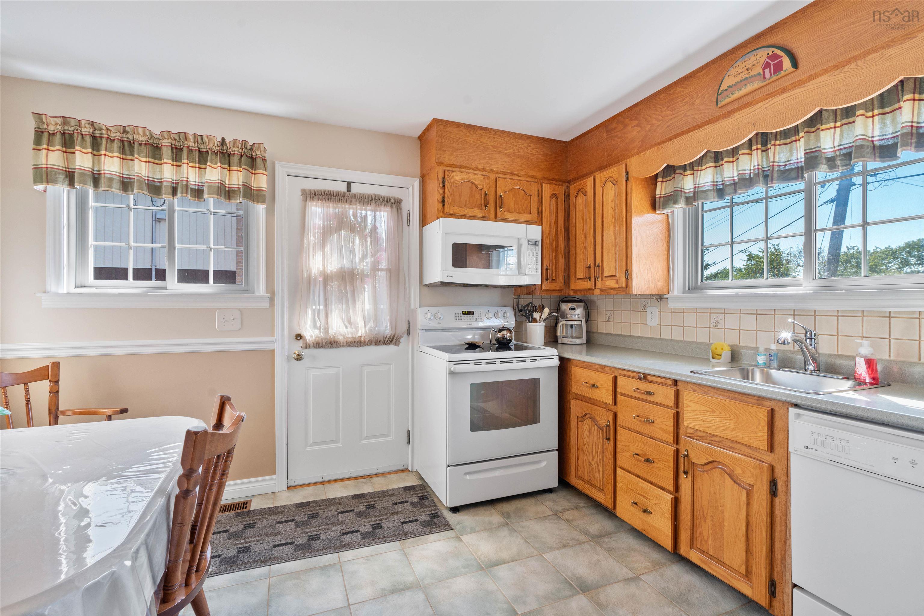 24 Estate Drive, Cole Harbour, NS (MLS 202620324)
