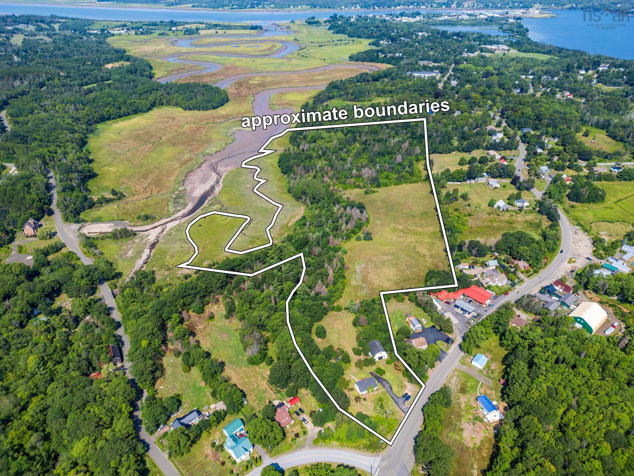 $799,000.00: 9515 Highway 8, Lequille