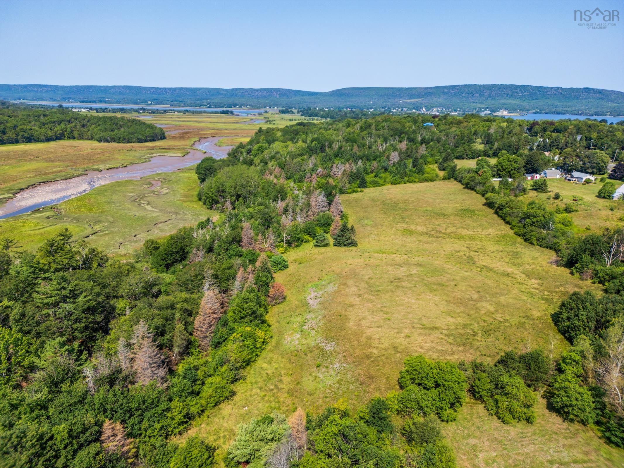 $799,000.00: 9515 Highway 8, Lequille