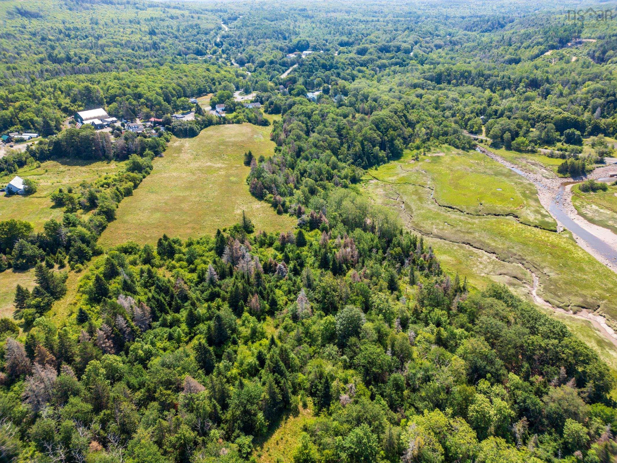 $799,000.00: 9515 Highway 8, Lequille