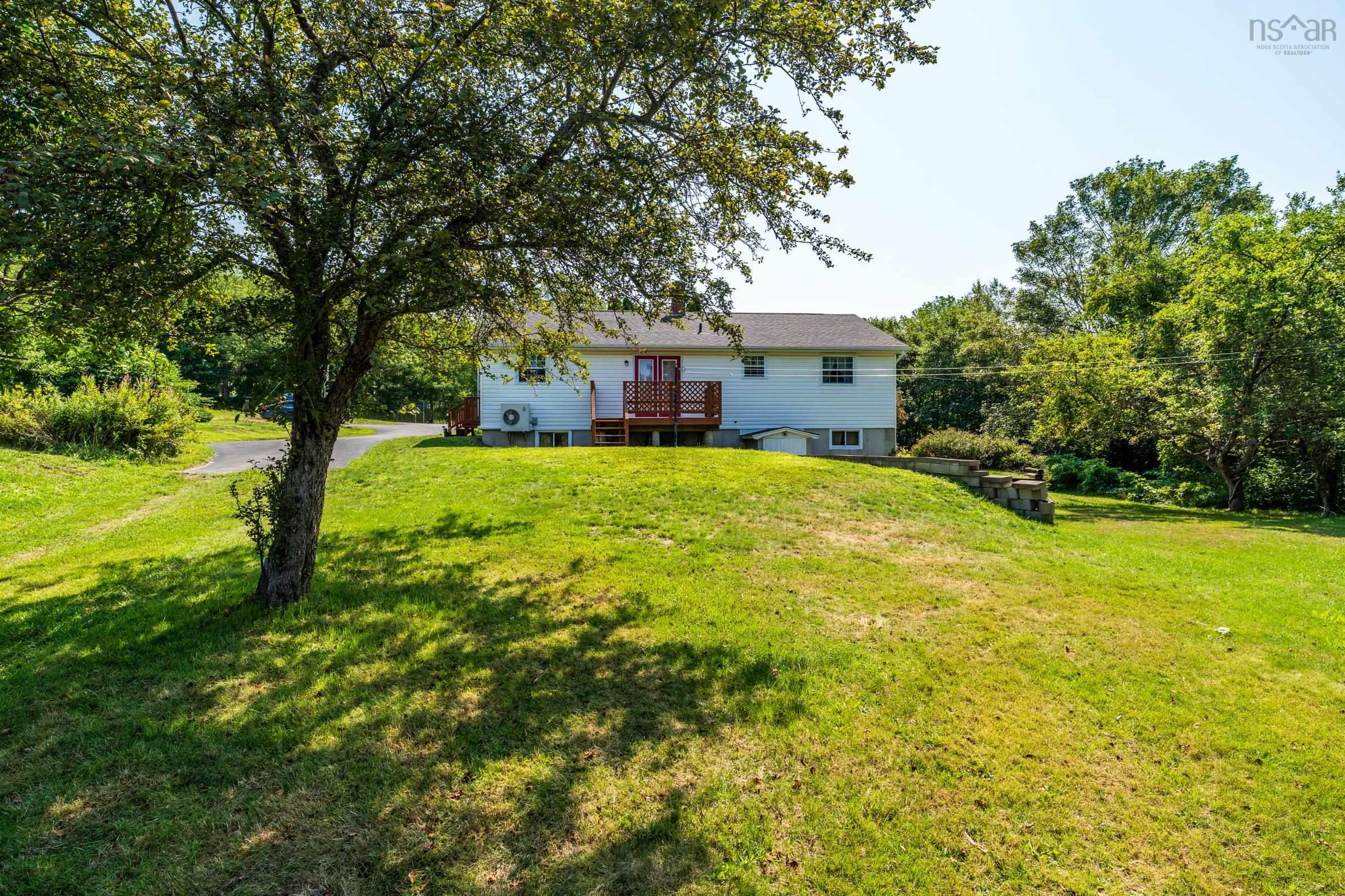 $799,000.00: 9515 Highway 8, Lequille