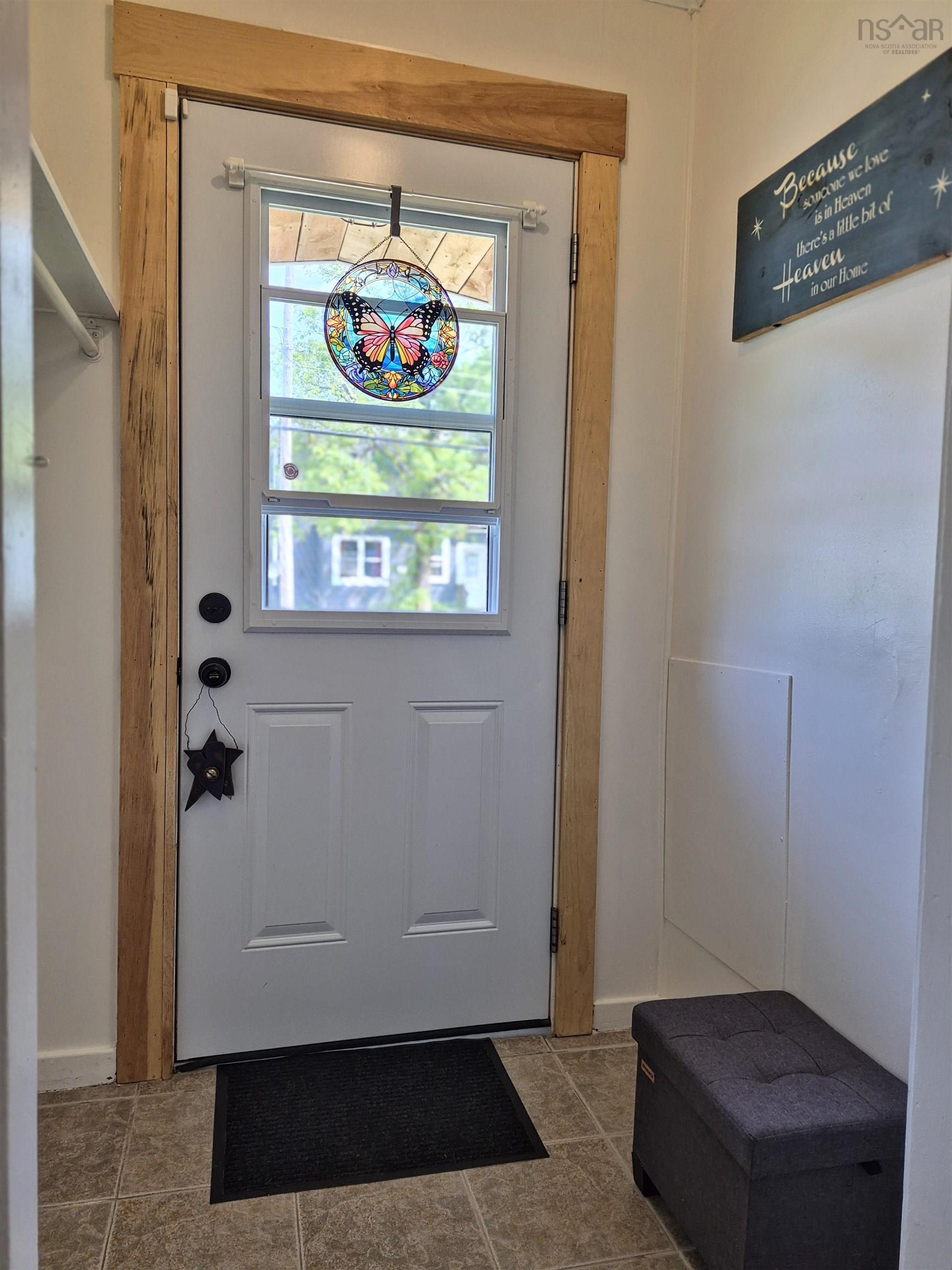 $254,900.00: 16 Copp Avenue, Amherst