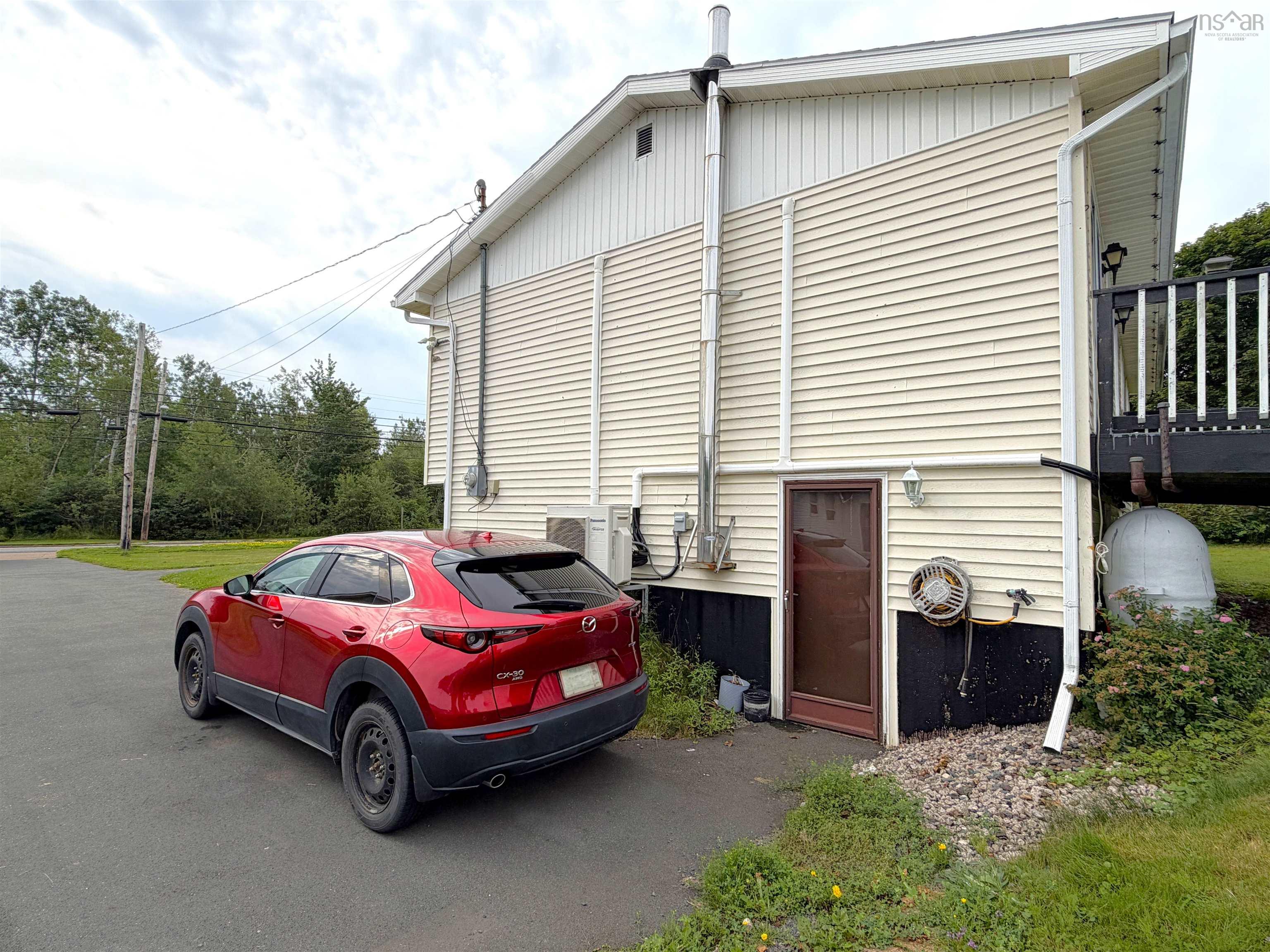$379,000.00: 1550 North Main Street, Westville