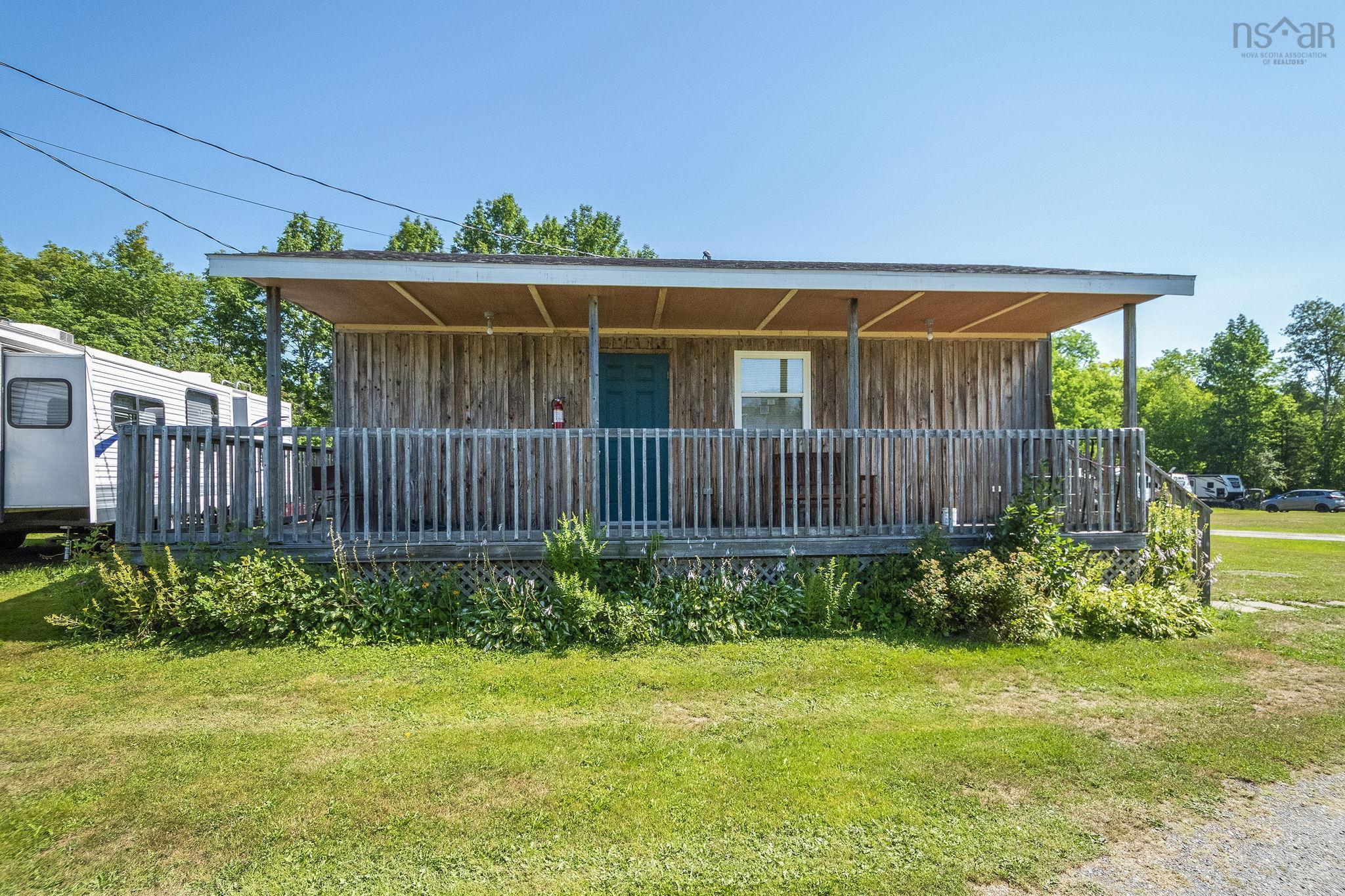 $599,500.00: 1706 Brookland Road, Six Mile Brook