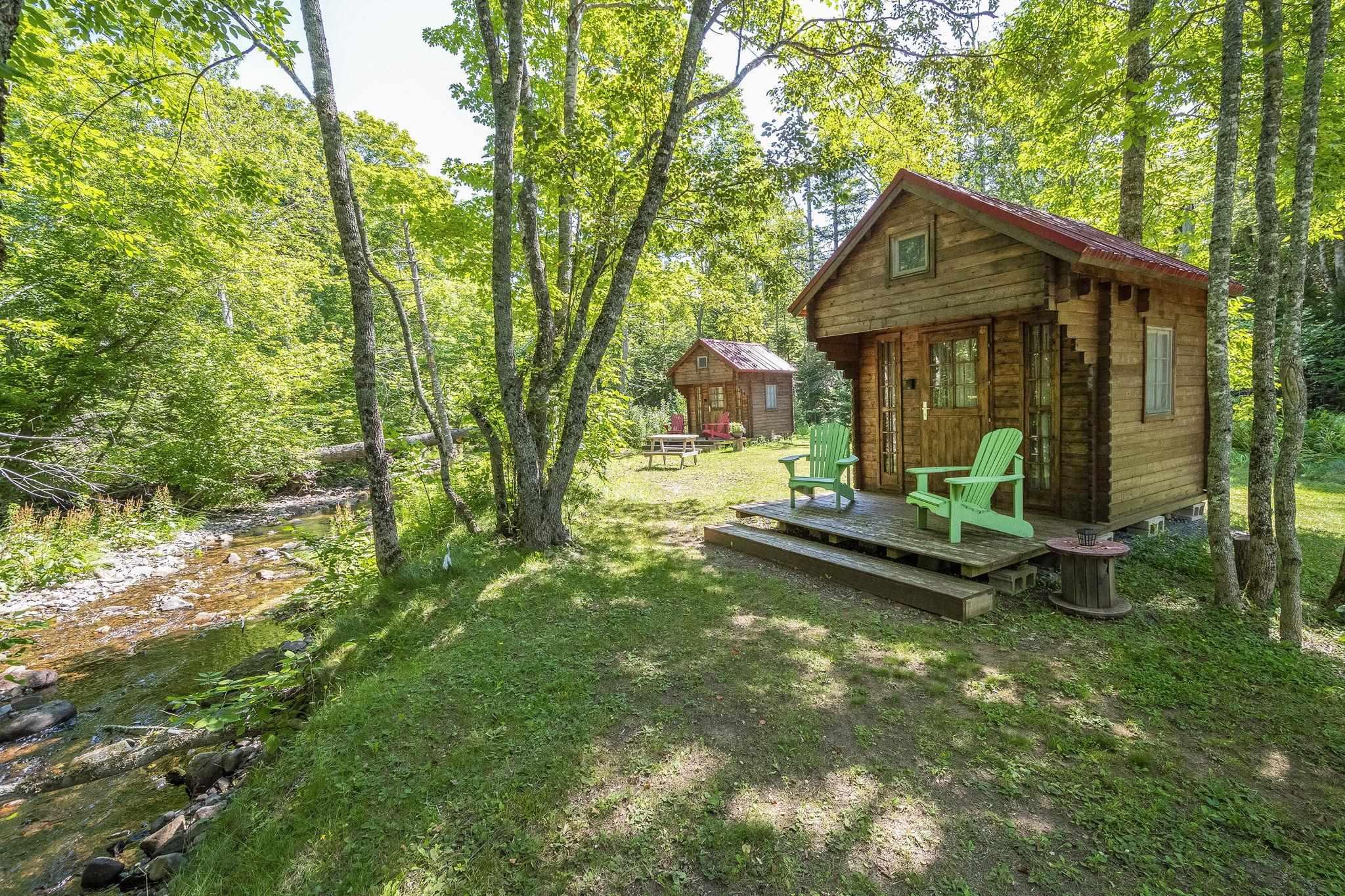 $599,500.00: 1706 Brookland Road, Six Mile Brook