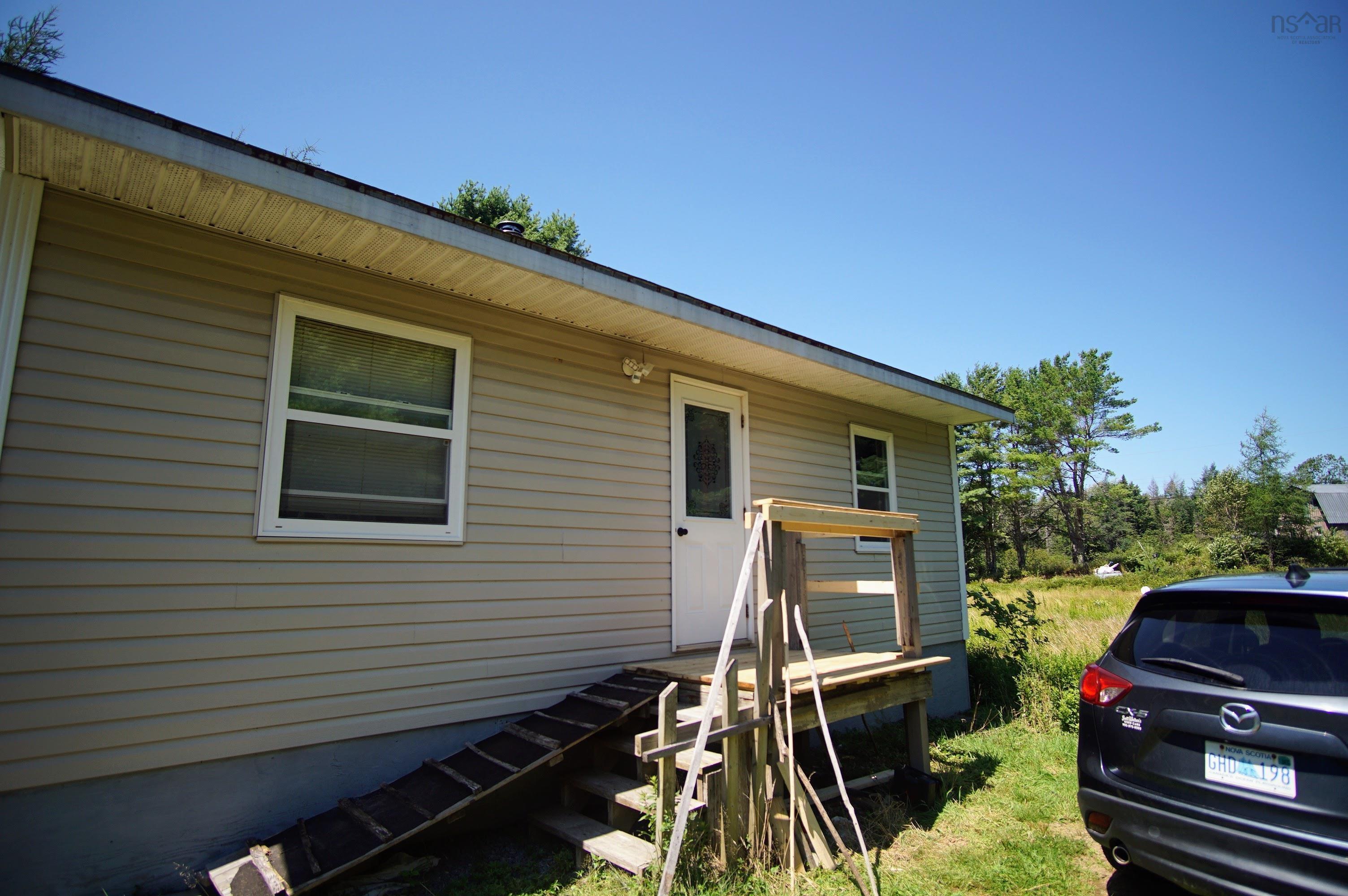 $143,000.00: 6816 Upper Clyde Road, Upper Clyde River