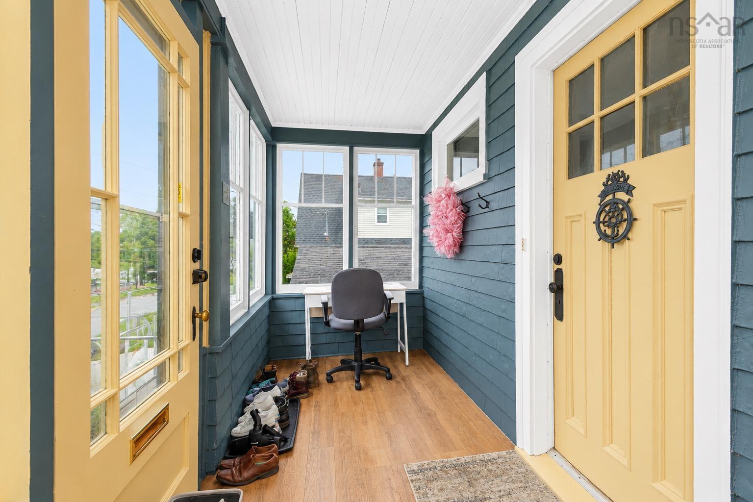$289,000.00: 74 Oxford Street, Sydney