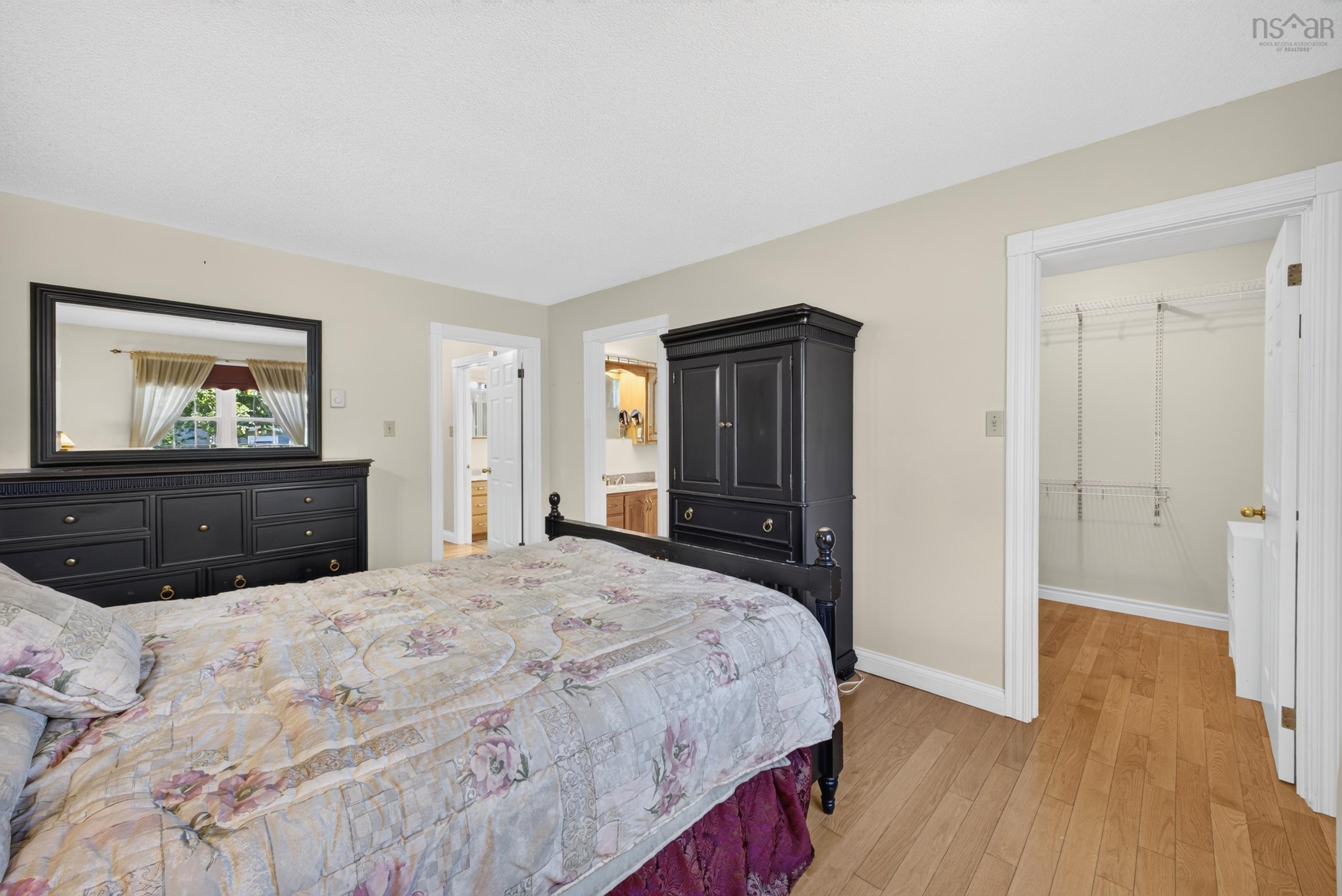 $475,000.00: 1 HILLCREST Street, Truro