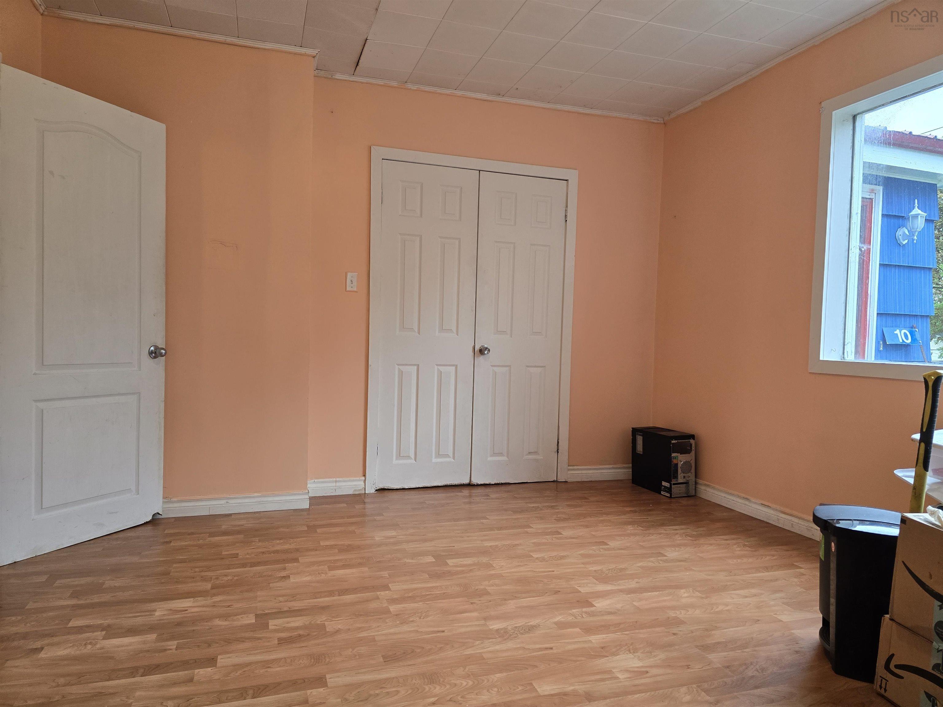 $125,000.00: 10 Chestnut Street, Trenton