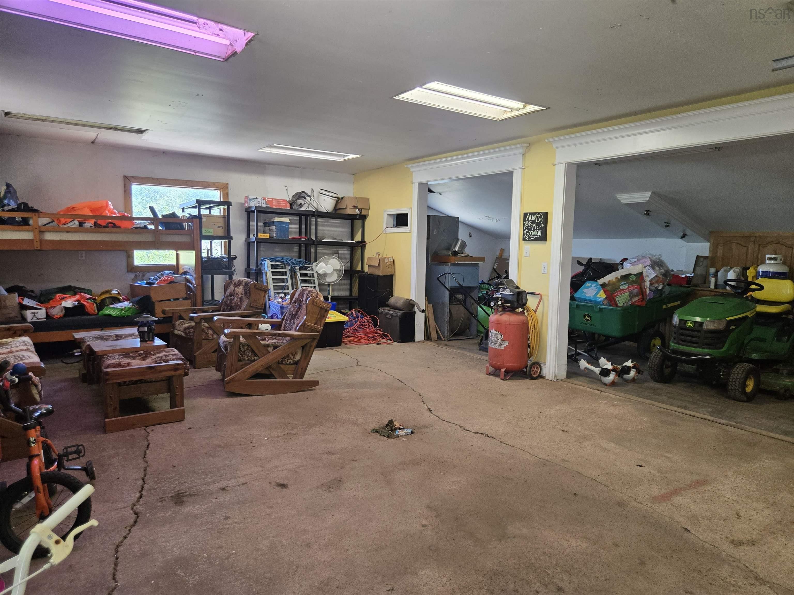 $380,000.00: 680 LOUISVILLE Road, Louisville