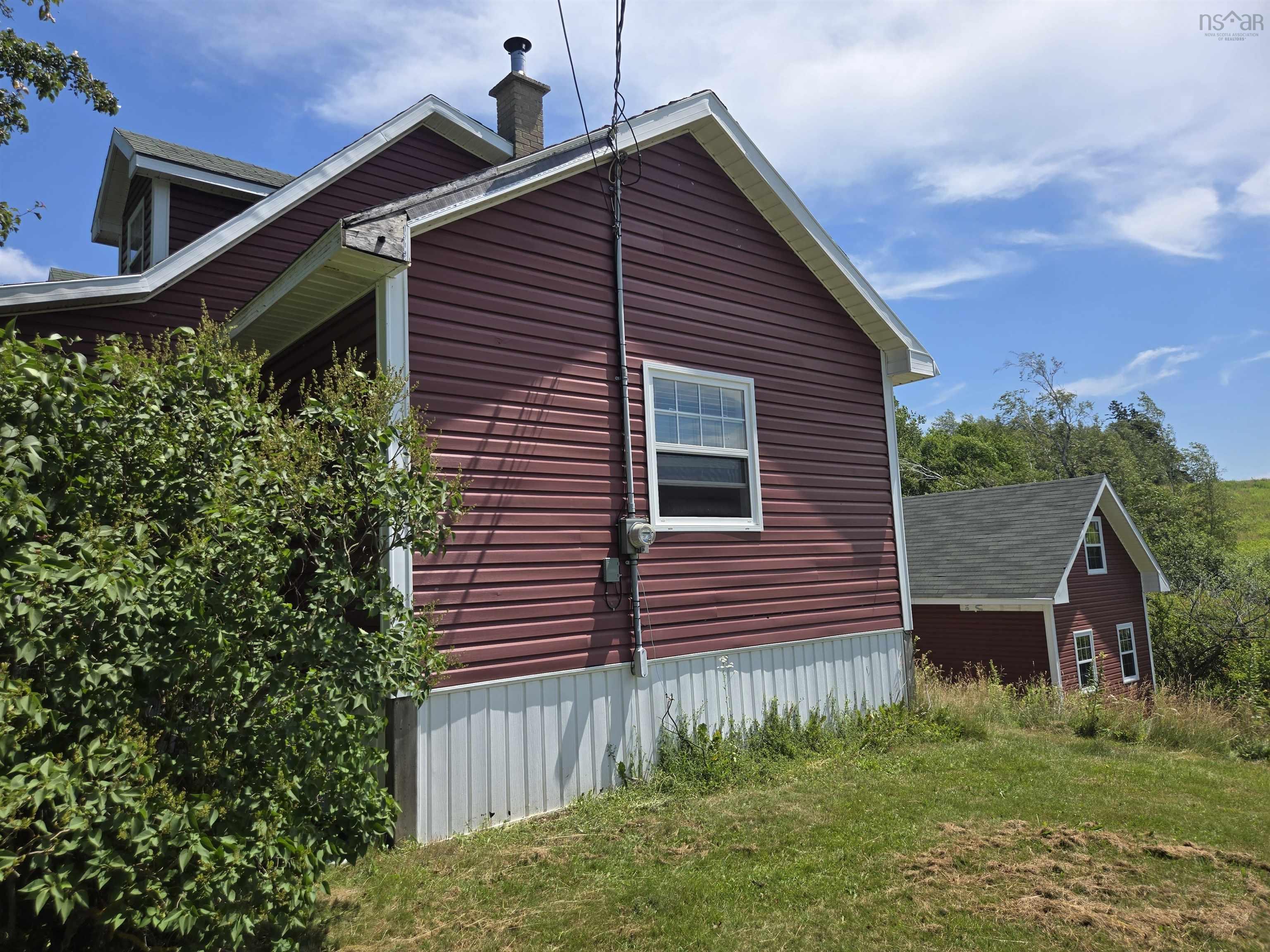 $380,000.00: 680 LOUISVILLE Road, Louisville