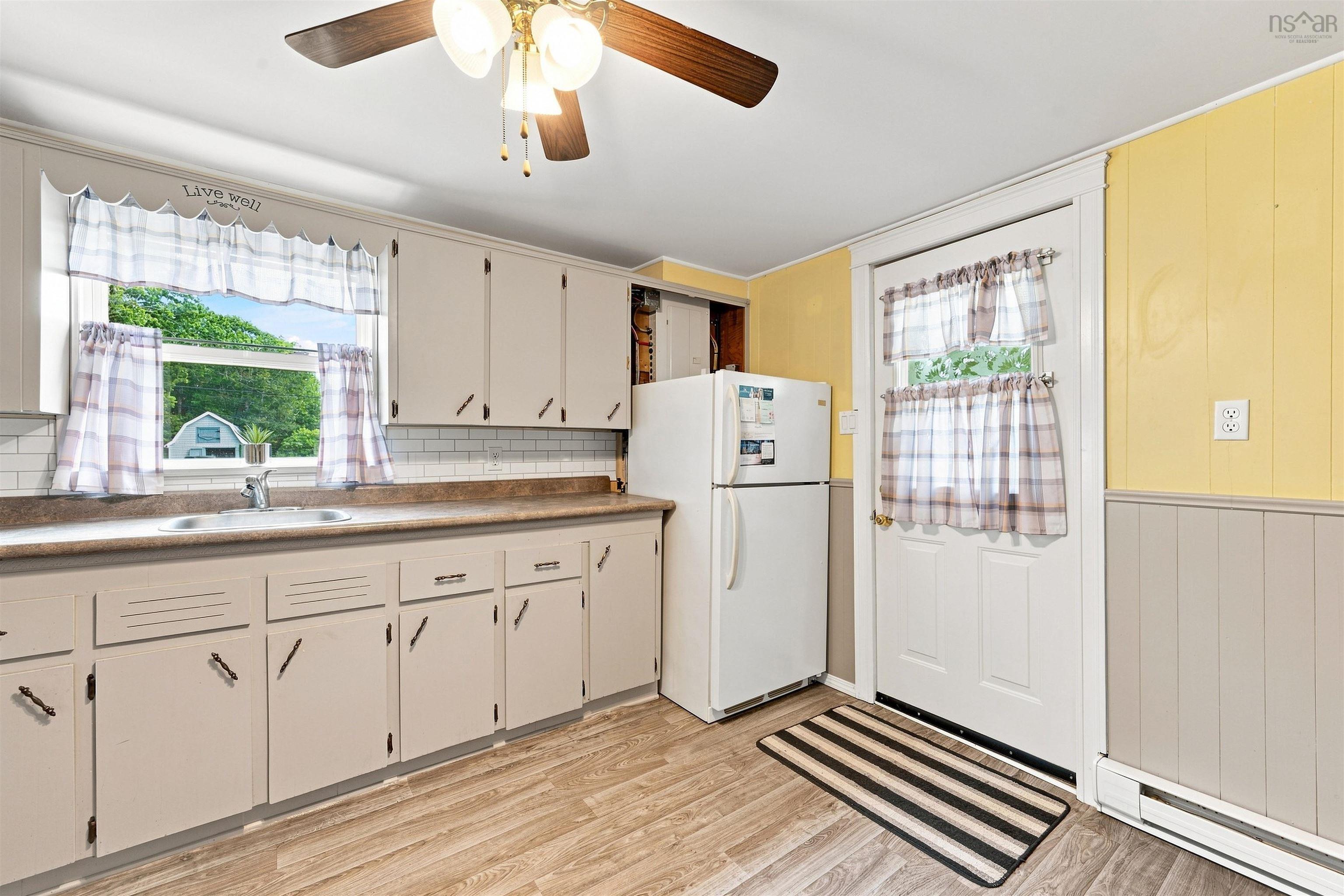 $225,000.00: 418 Old Port Mouton Road, White Point