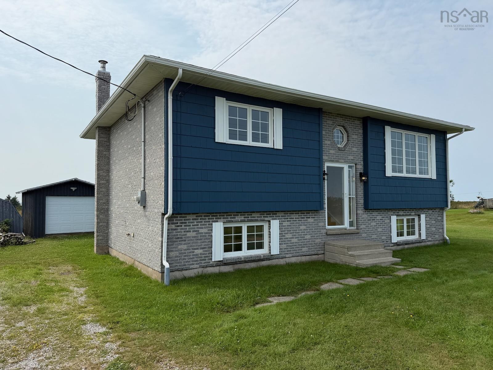 $319,900.00: 37 Chegoggin Point Road, Pembroke