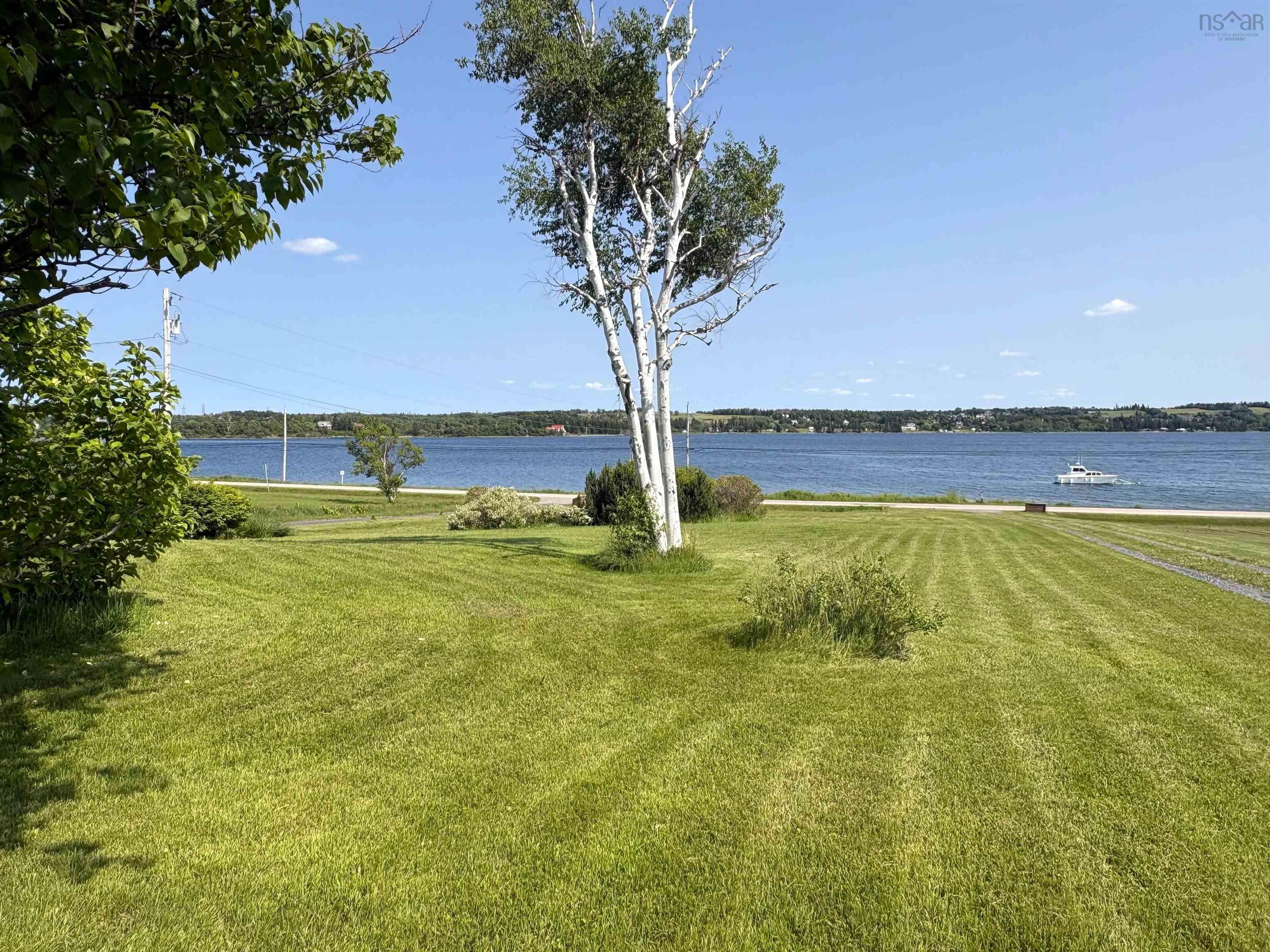 $589,000.00: 454 HILLSIDE BOULARDERIE Road, Groves Point