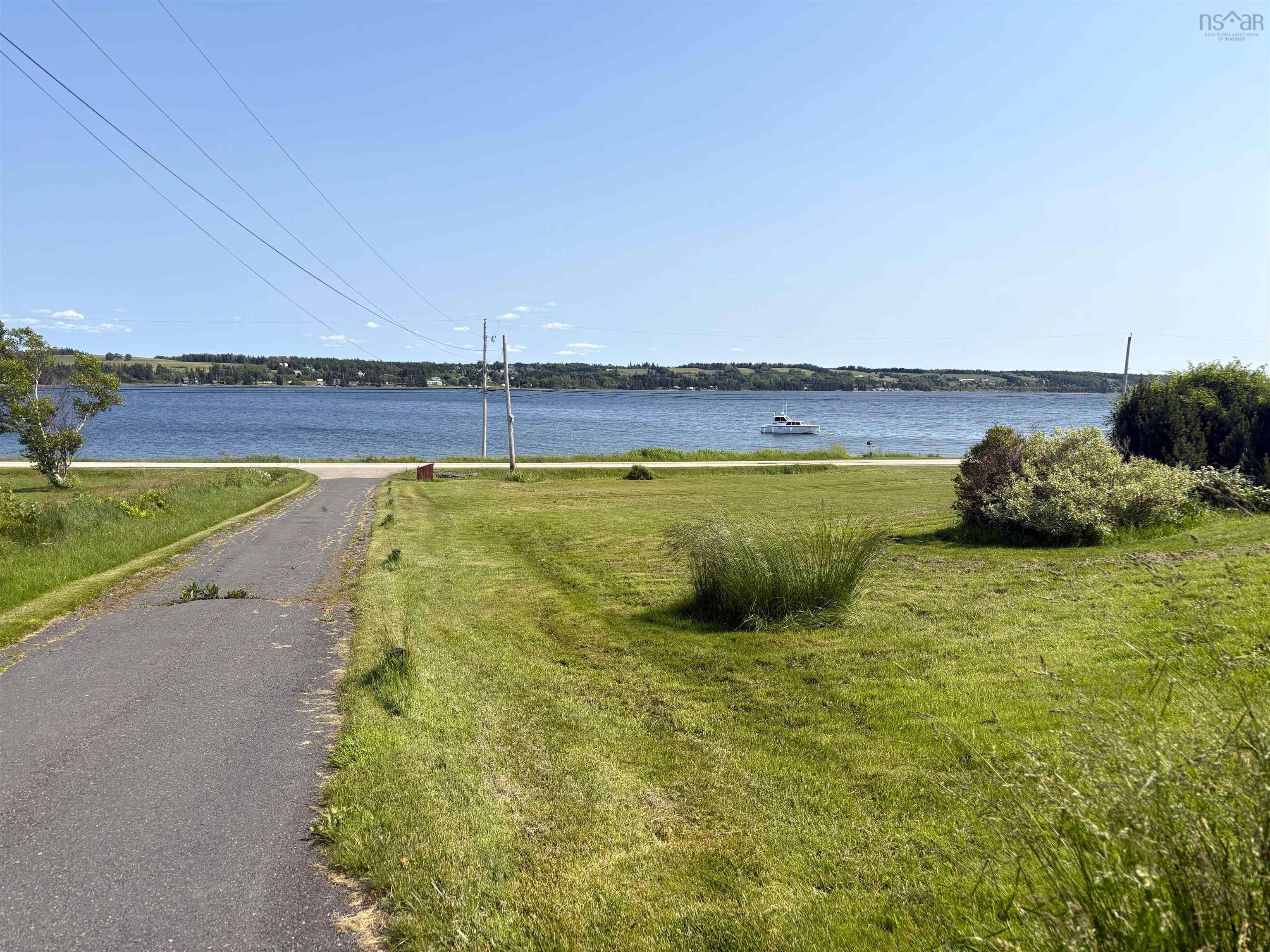 $589,000.00: 454 HILLSIDE BOULARDERIE Road, Groves Point