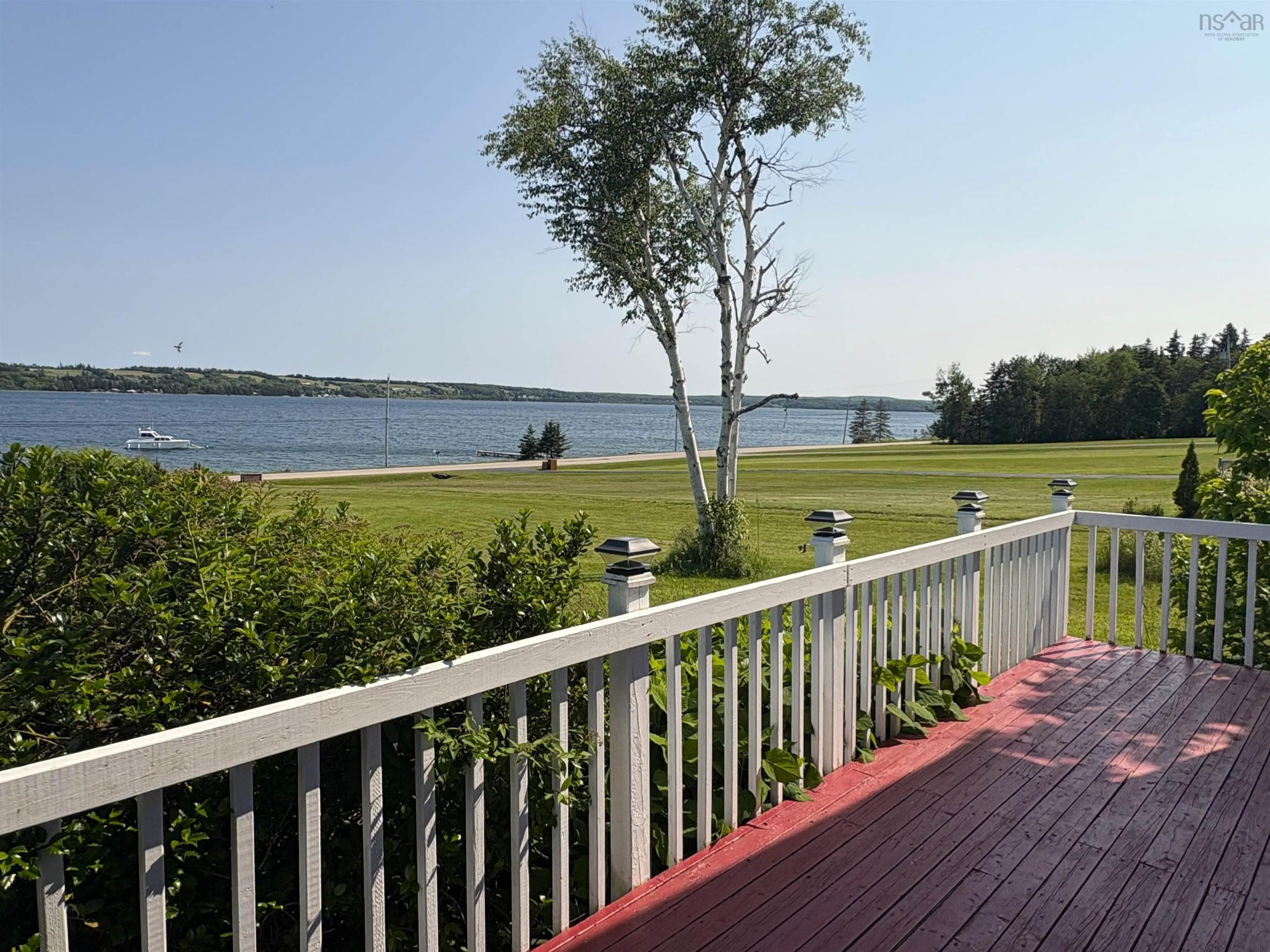$589,000.00: 454 HILLSIDE BOULARDERIE Road, Groves Point