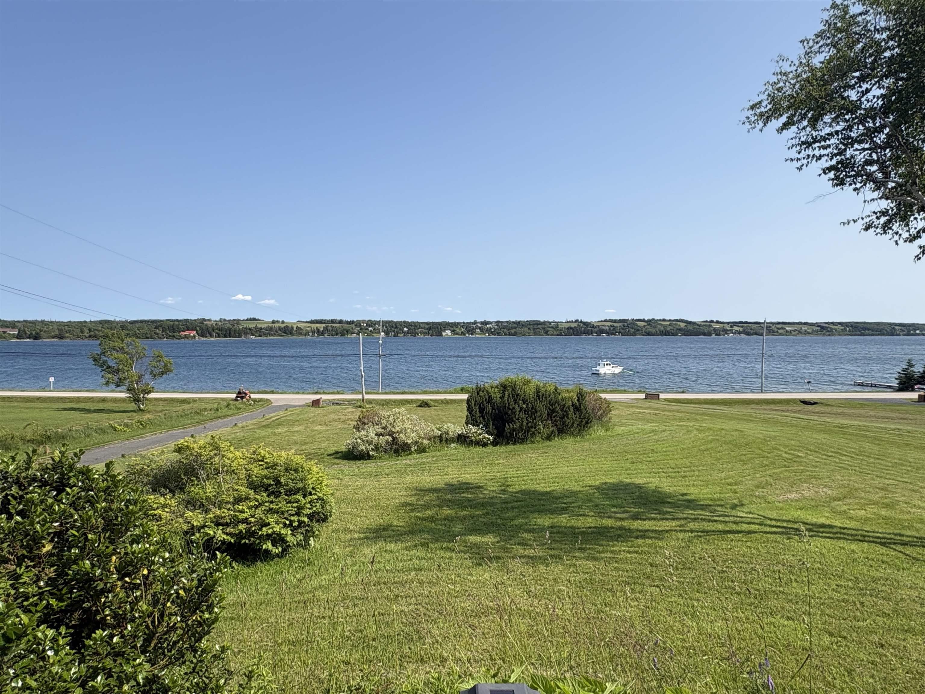 $589,000.00: 454 HILLSIDE BOULARDERIE Road, Groves Point