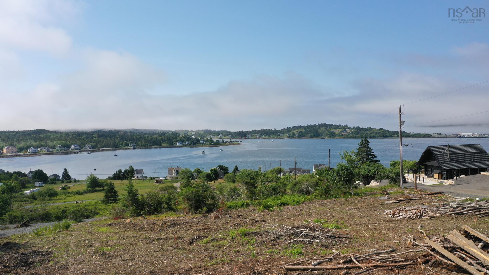$199,000.00: 2 Highway 332, Riverport