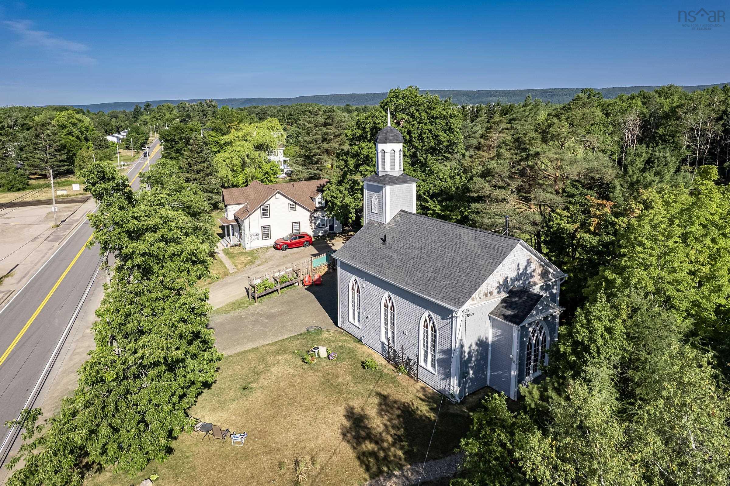 $465,000.00: 579 Main Street, Lawrencetown