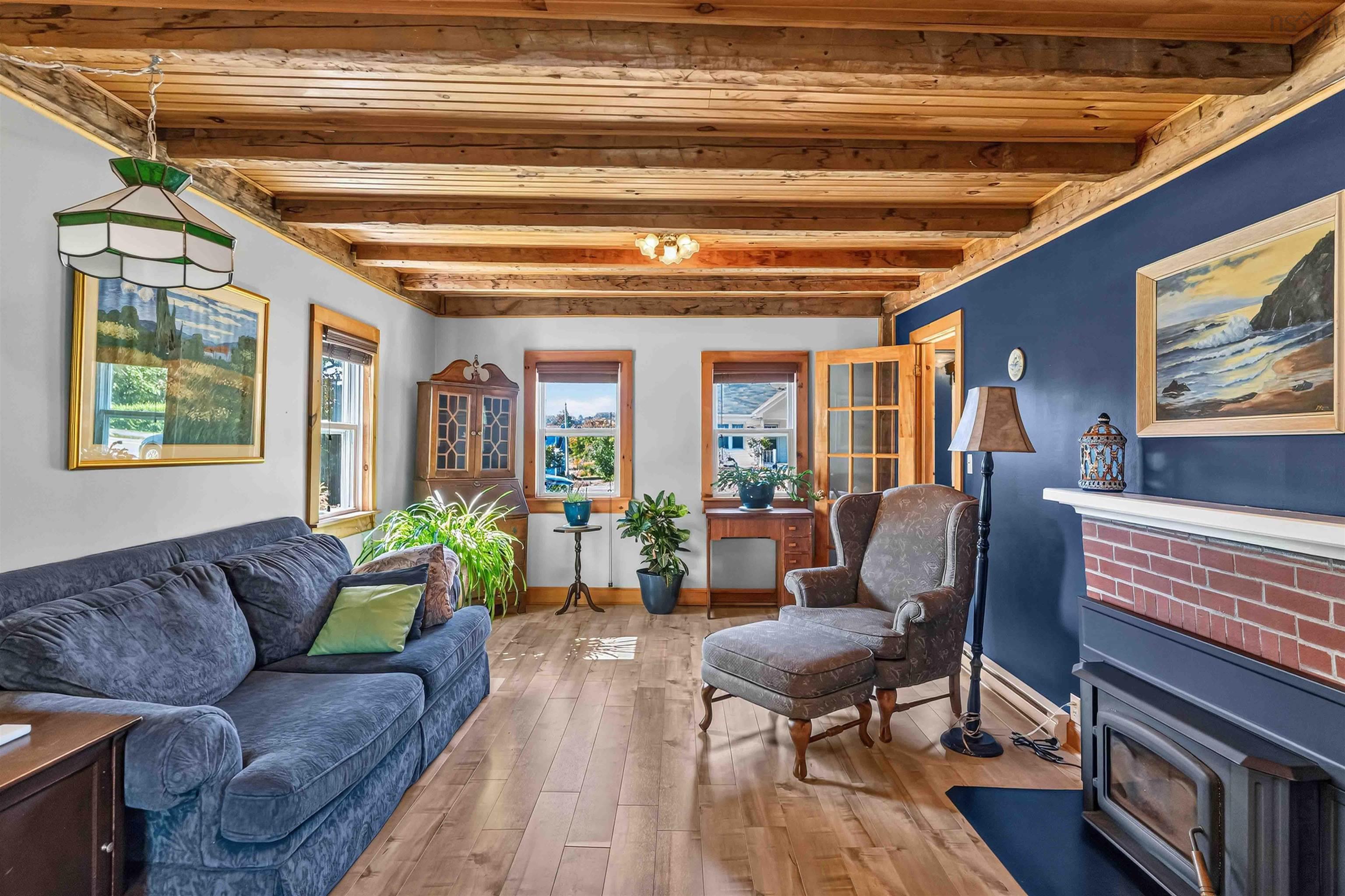 $374,900.00: 14077 Highway 1, Hants Border