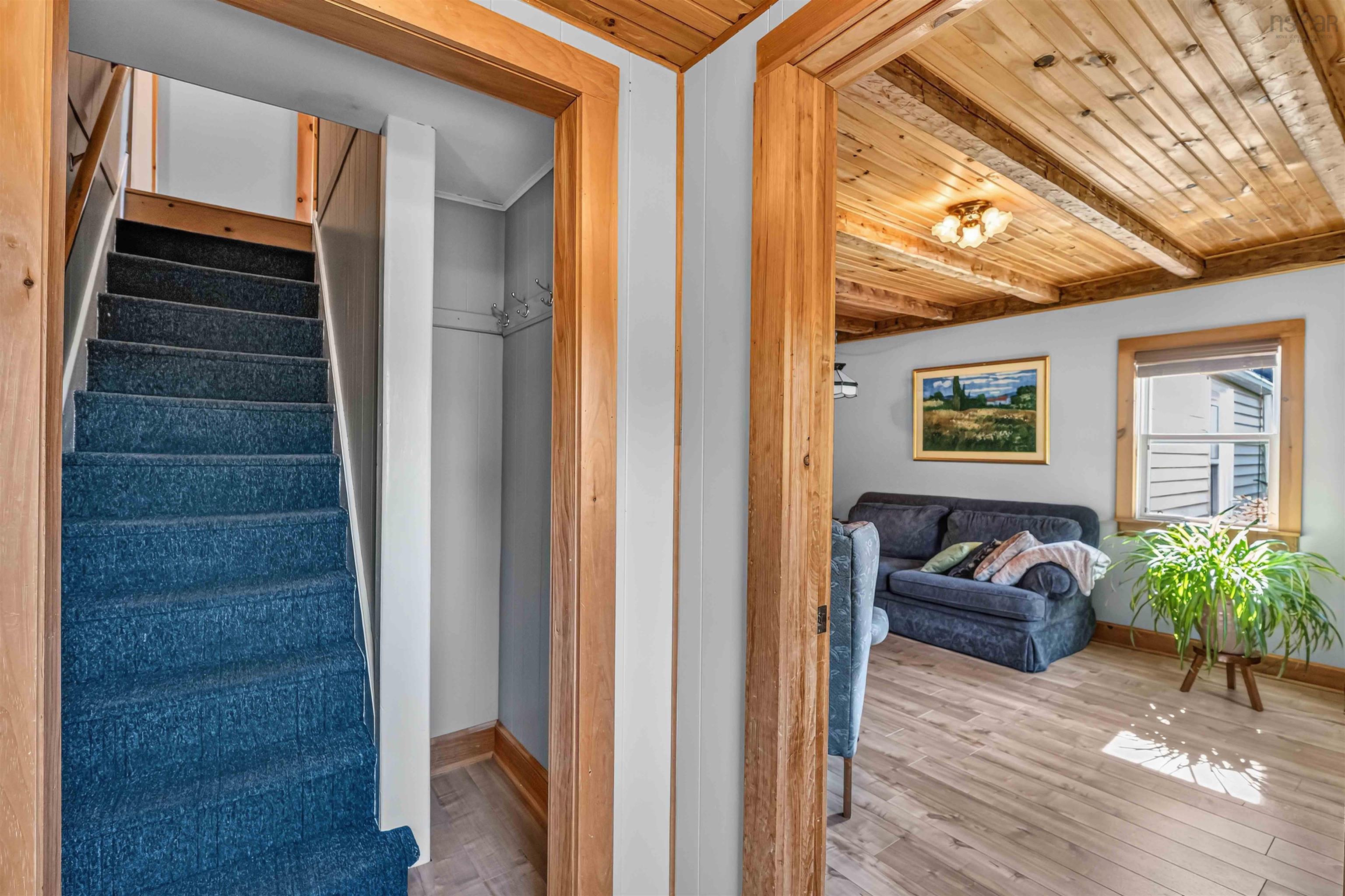 $374,900.00: 14077 Highway 1, Hants Border