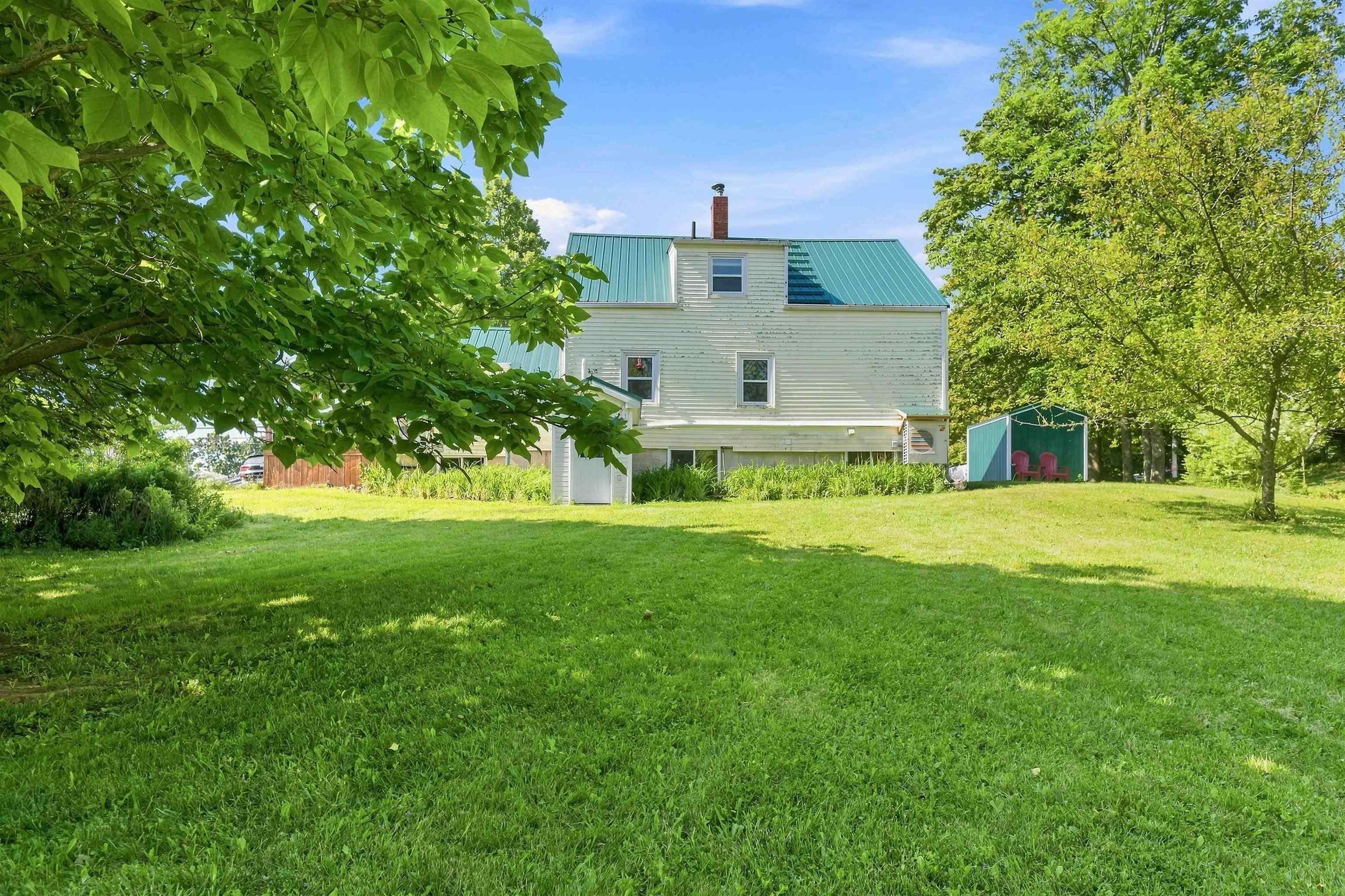 $374,900.00: 14077 Highway 1, Hants Border