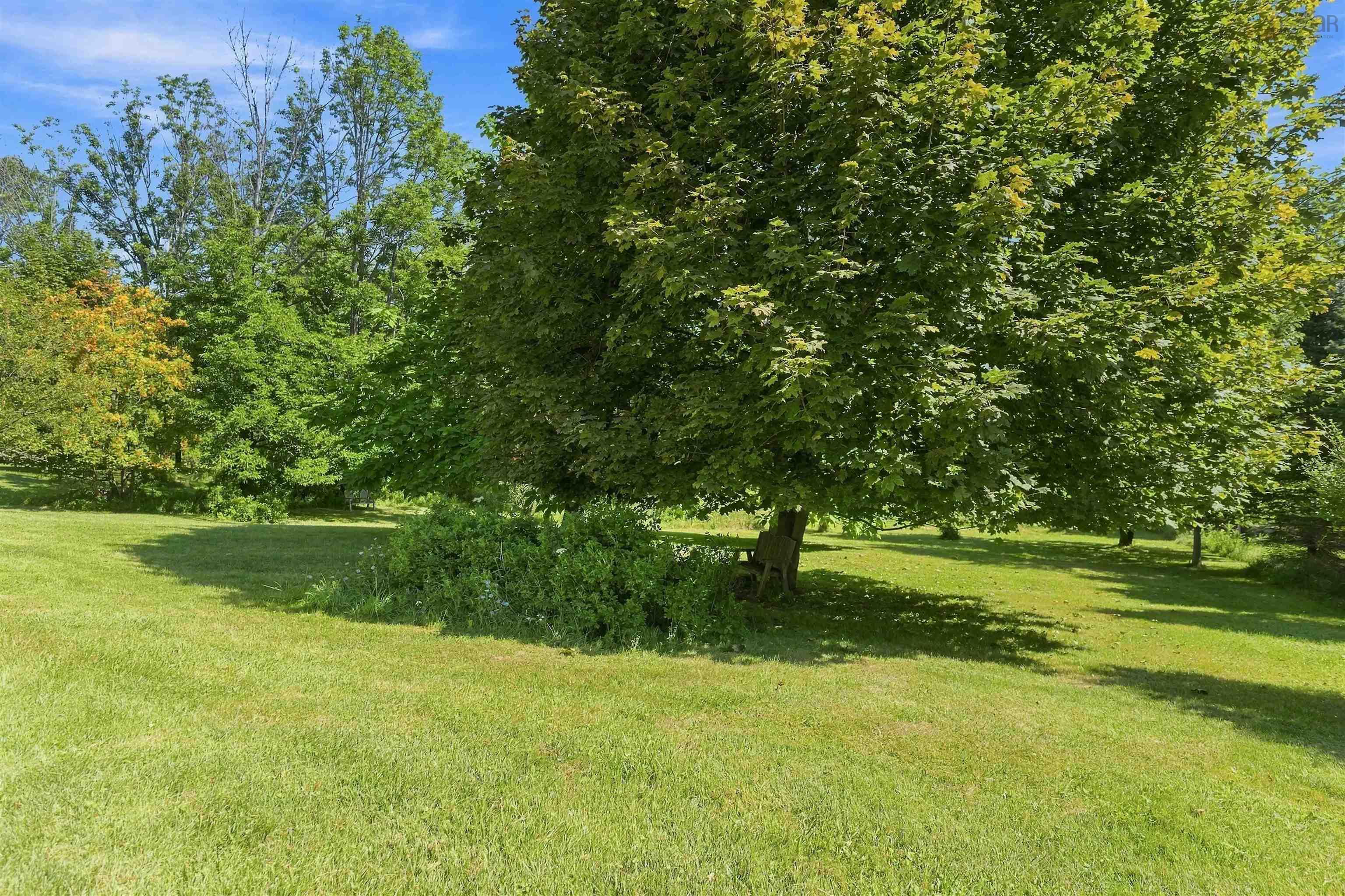 $374,900.00: 14077 Highway 1, Hants Border