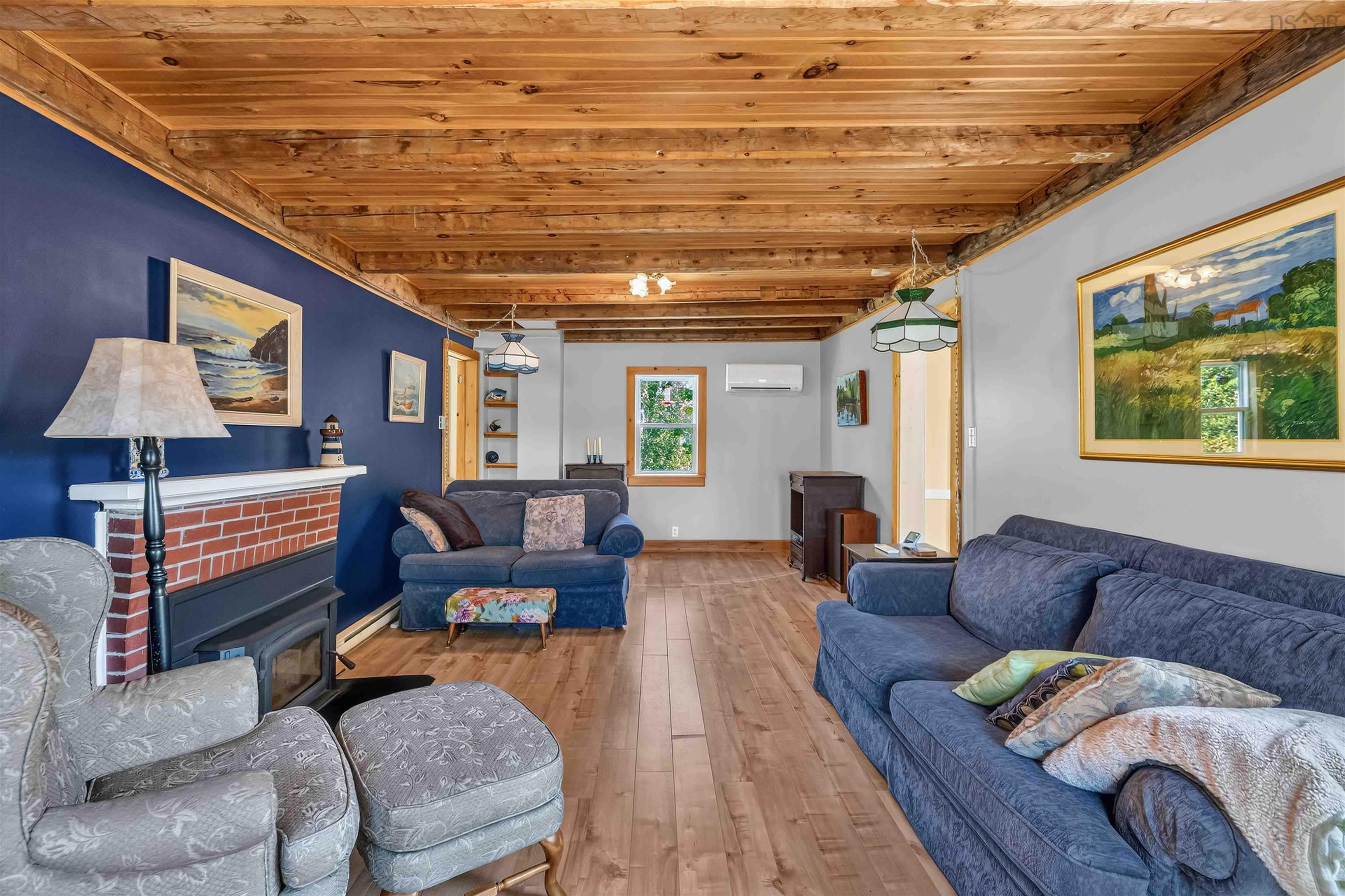 $374,900.00: 14077 Highway 1, Hants Border