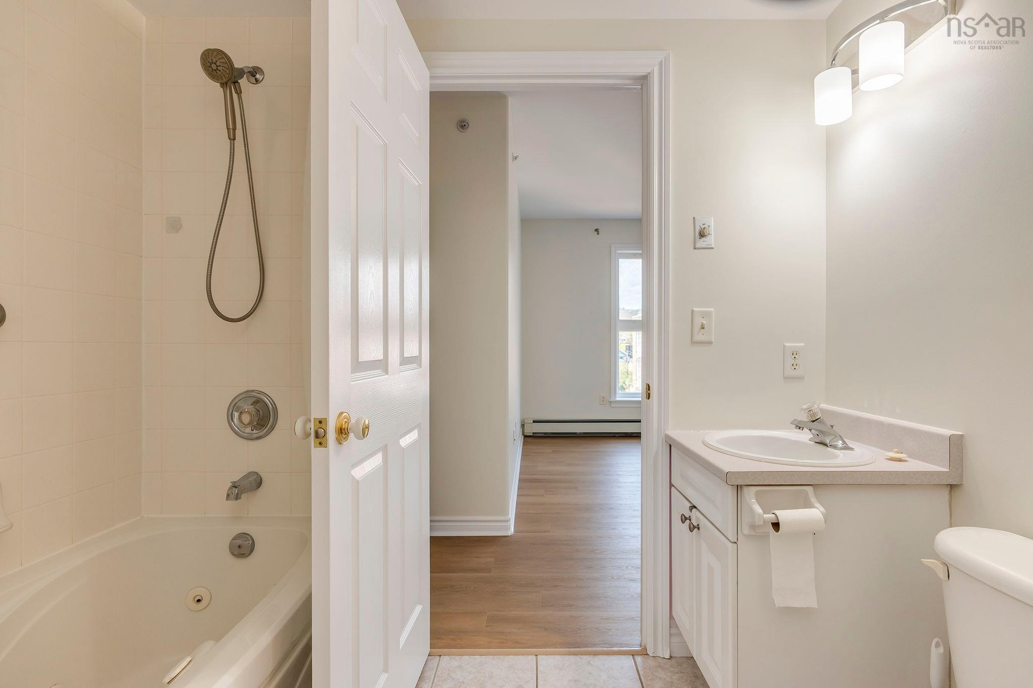 802 99 Waterfront Drive, Bedford, NS (MLS 202620449)