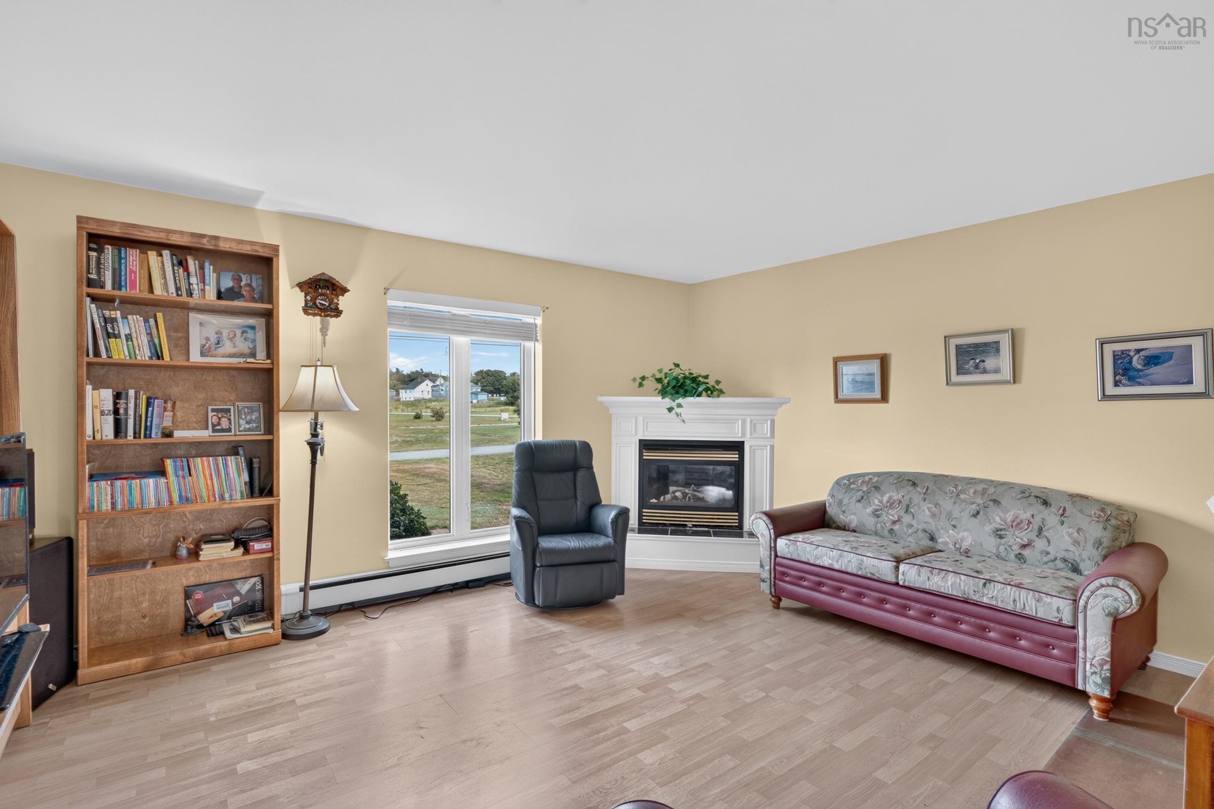 $448,000.00: 92 Dixon Road, Grosses Coques
