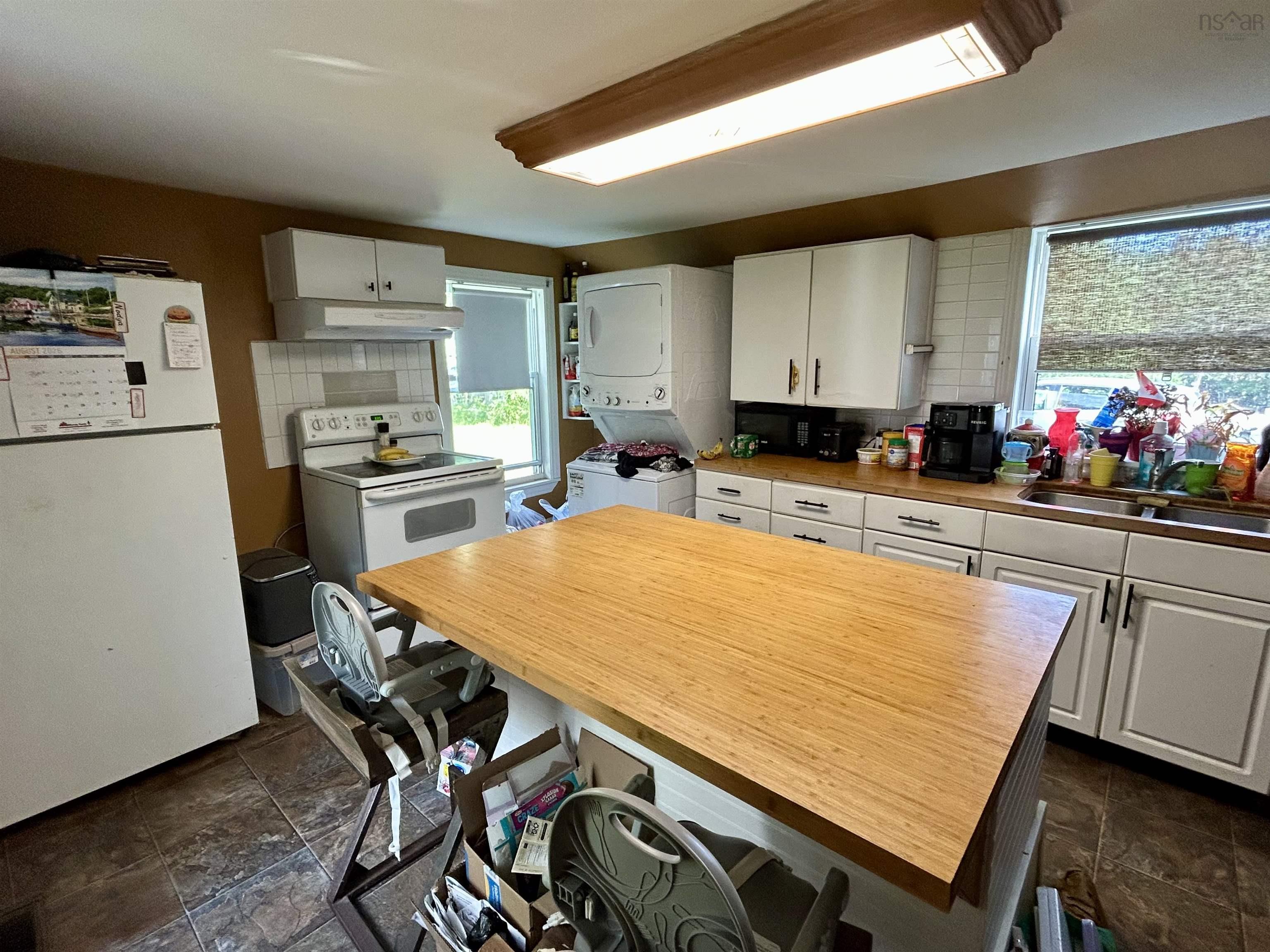 $175,000.00: 1974 College Street, Westville