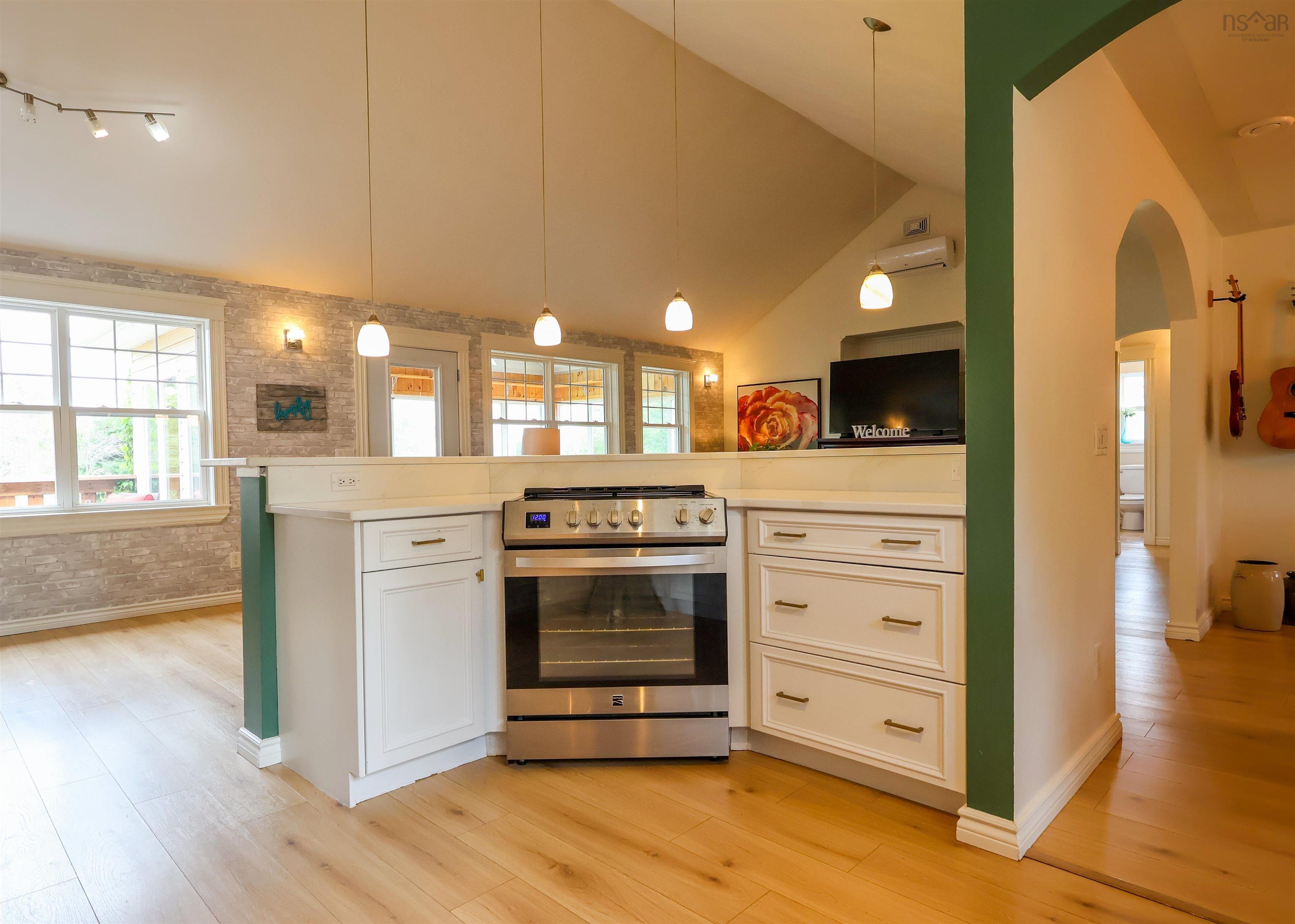 $599,900.00: 223 Highway 366, Tyndal Road