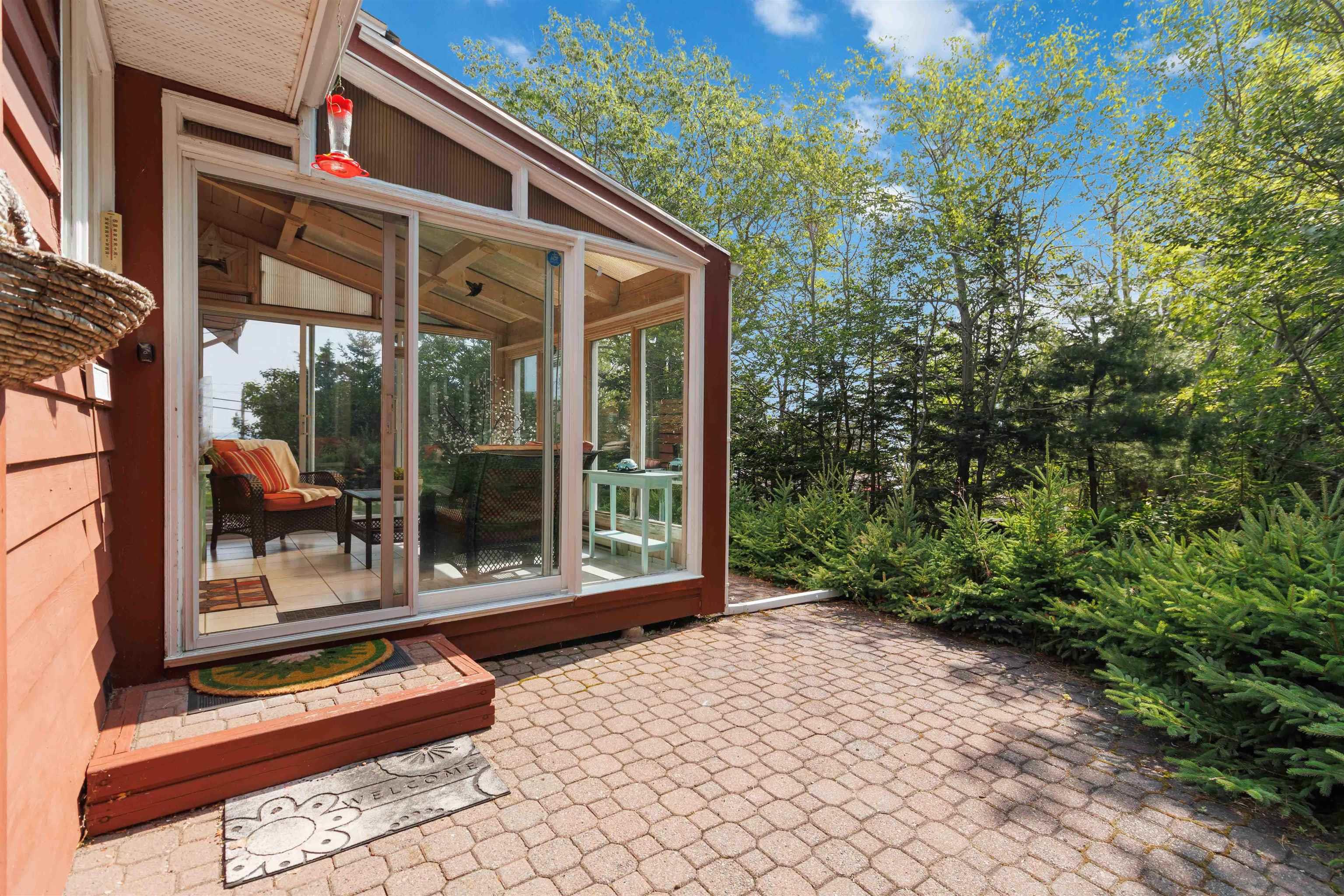 $589,000.00: 1558 Highway 329, Birchy Head