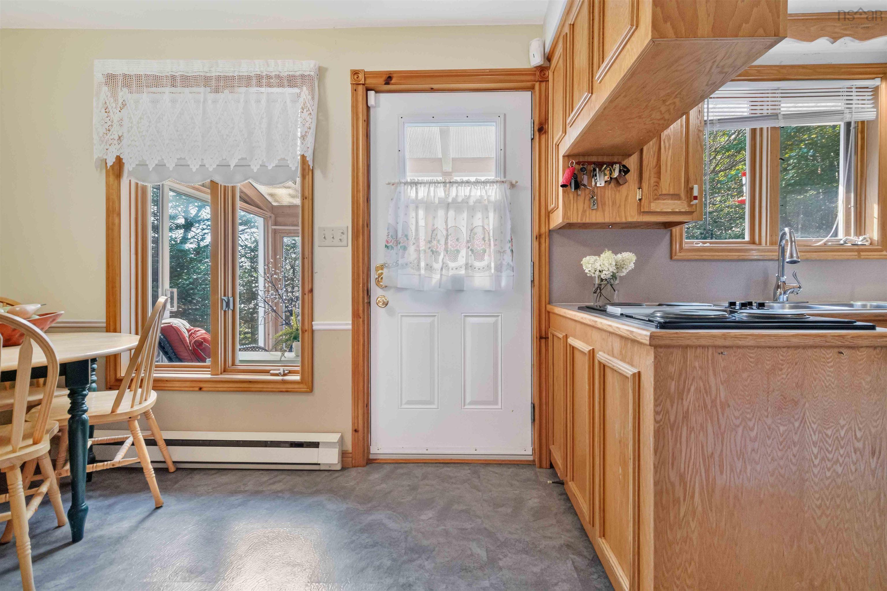 $589,000.00: 1558 Highway 329, Birchy Head
