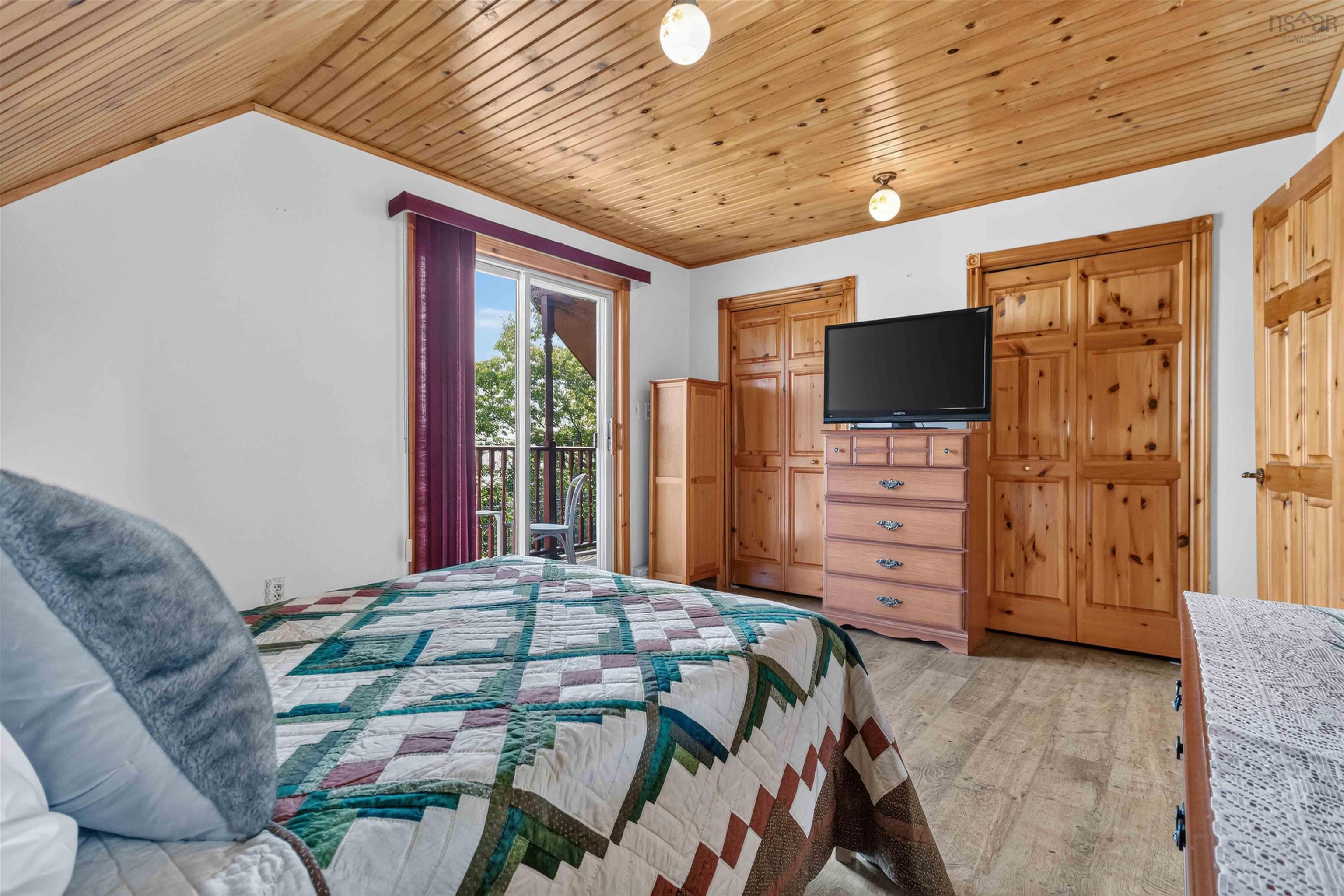 $589,000.00: 1558 Highway 329, Birchy Head