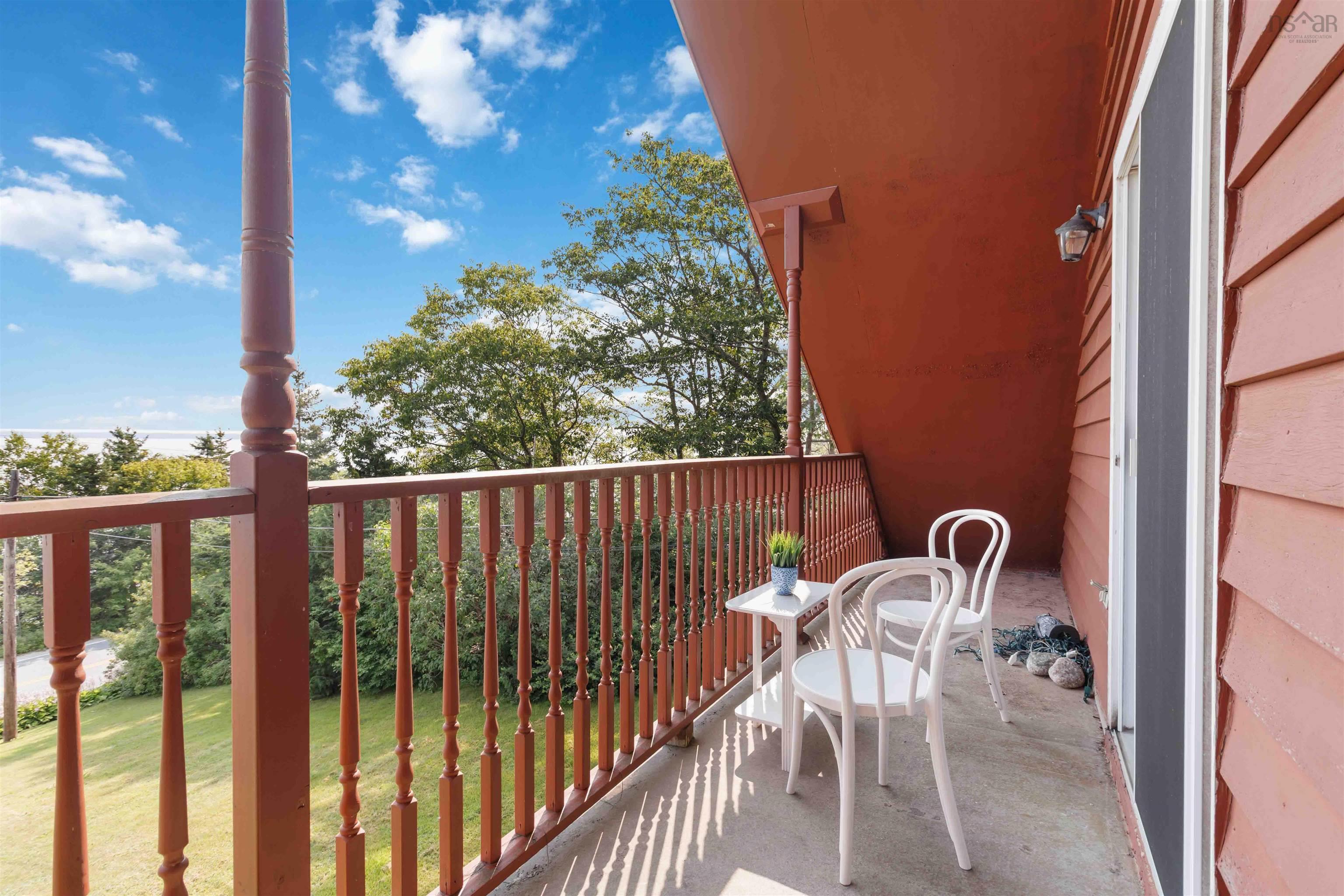 $589,000.00: 1558 Highway 329, Birchy Head