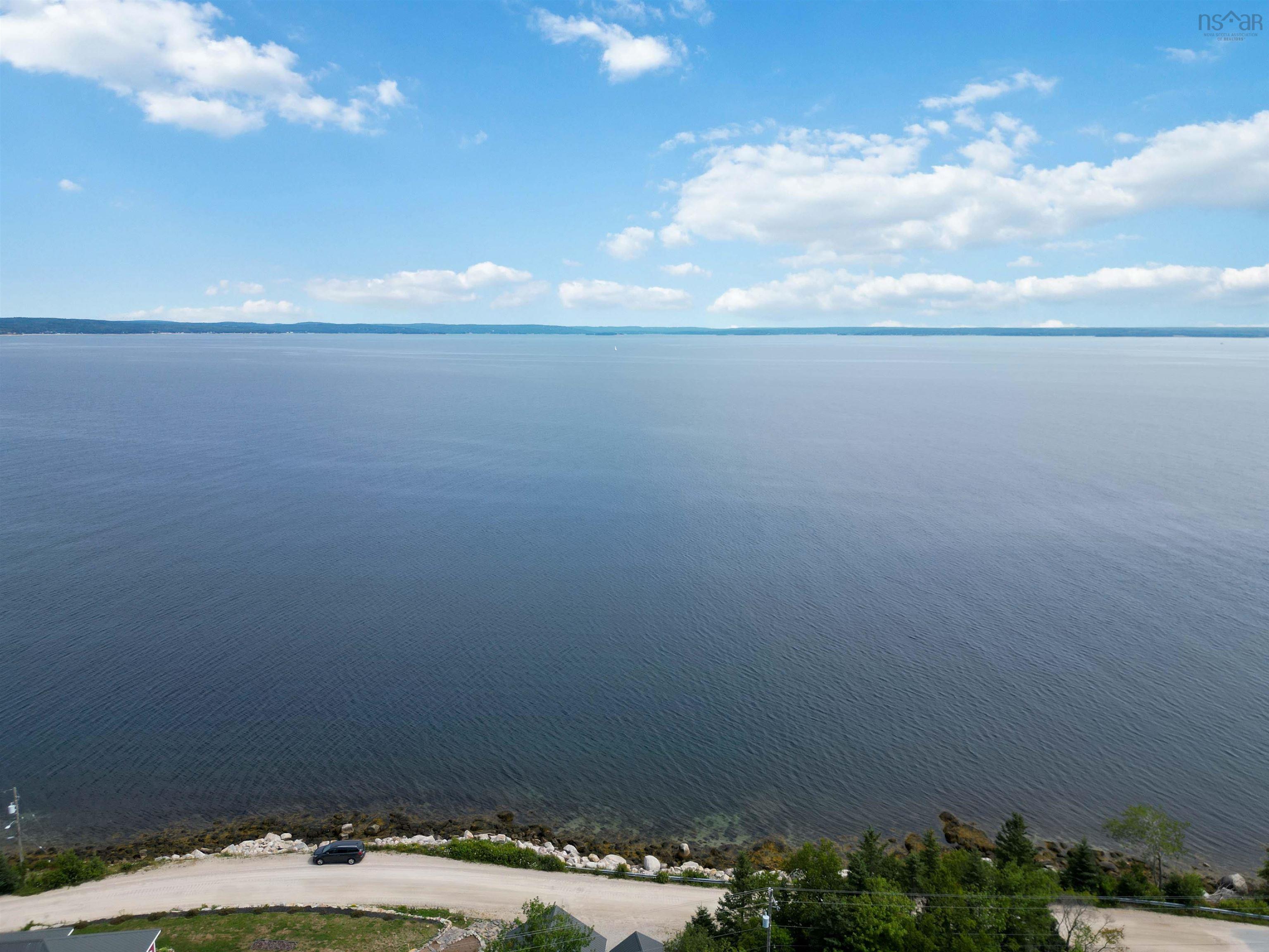 $589,000.00: 1558 Highway 329, Birchy Head
