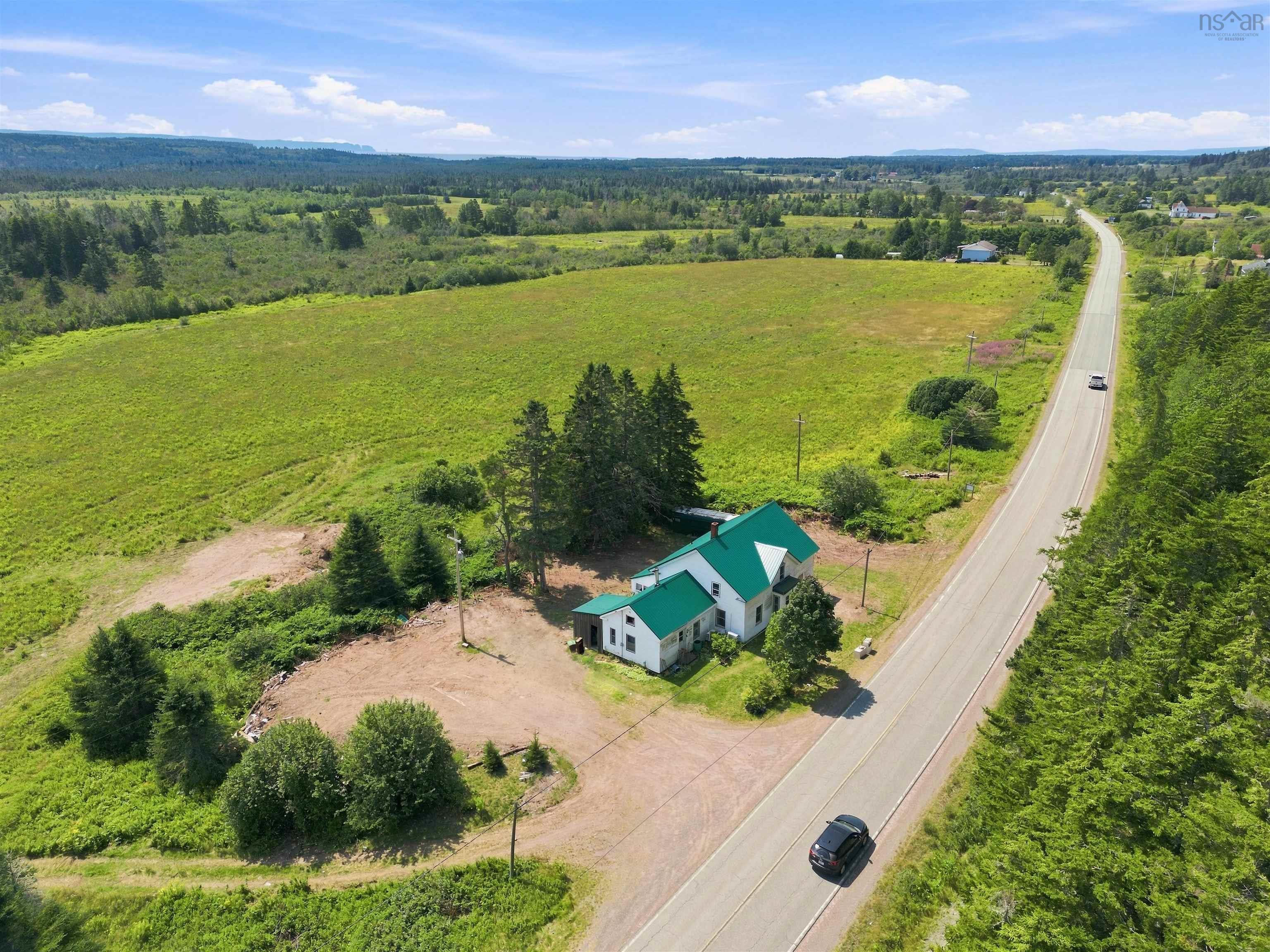 $179,900.00: 10834 209 Highway, Wharton