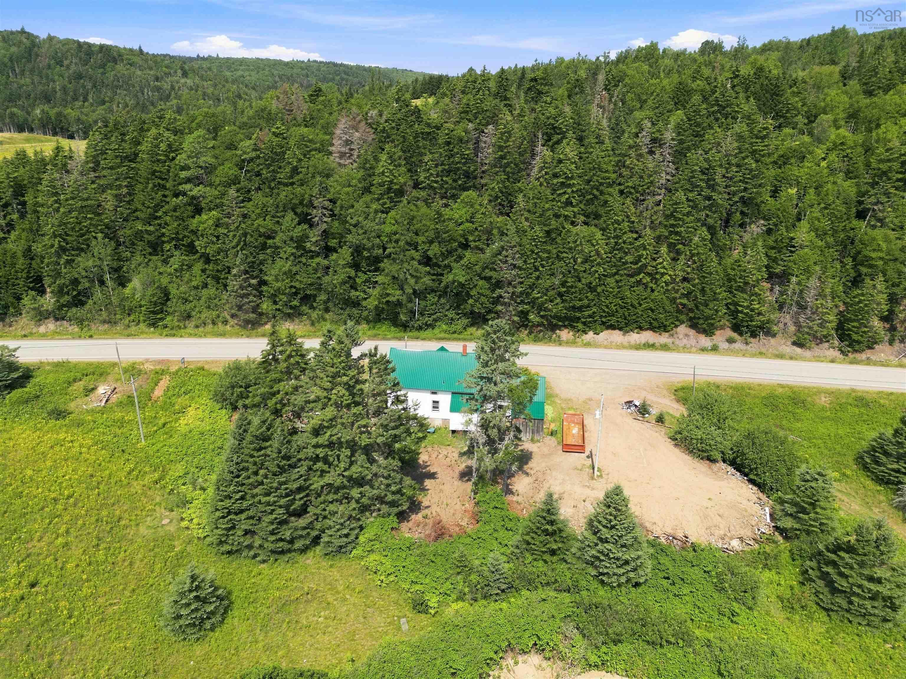 $179,900.00: 10834 209 Highway, Wharton