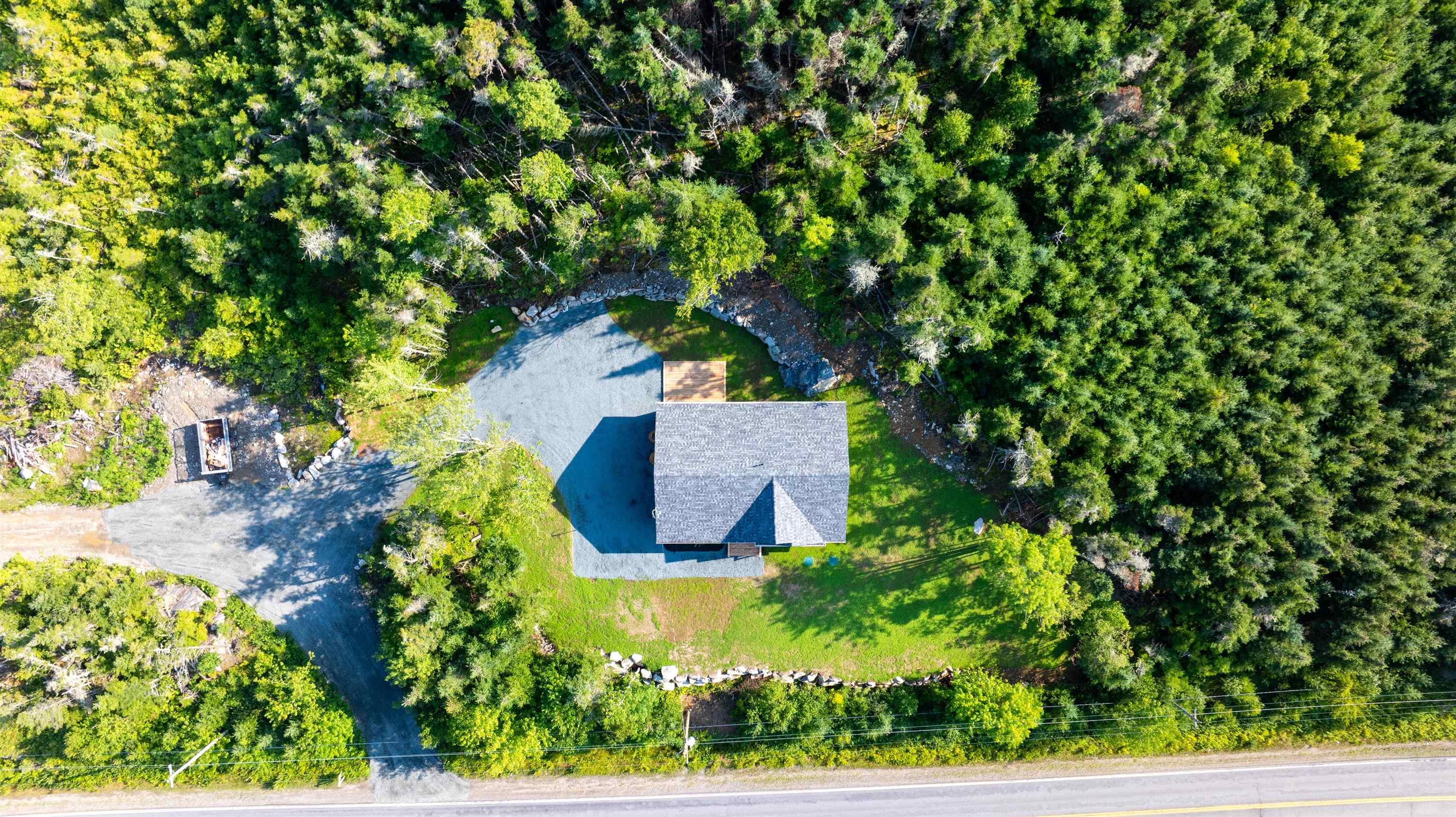 $529,900.00: 10546 Highway 7 Highway E, Oyster Pond