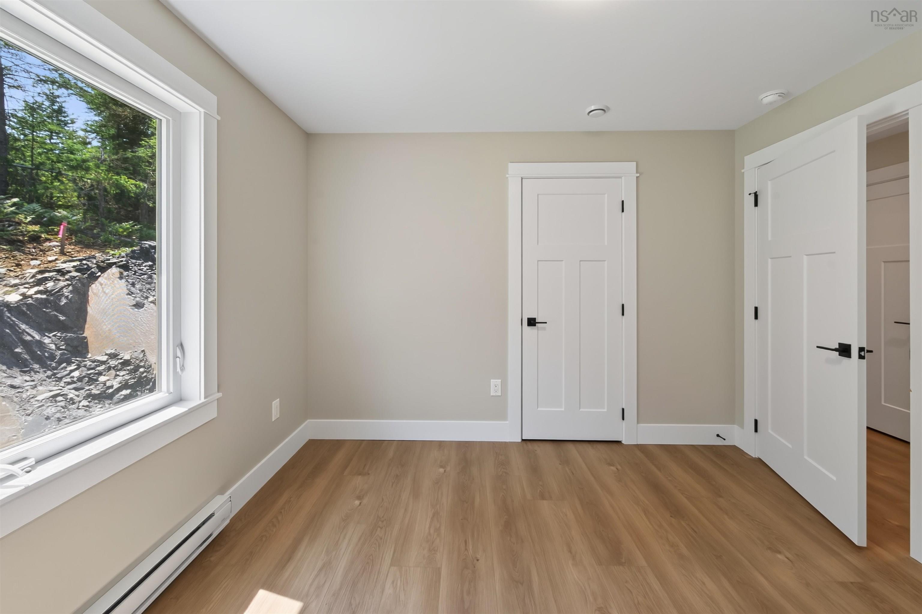 $529,900.00: 10546 Highway 7 Highway E, Oyster Pond