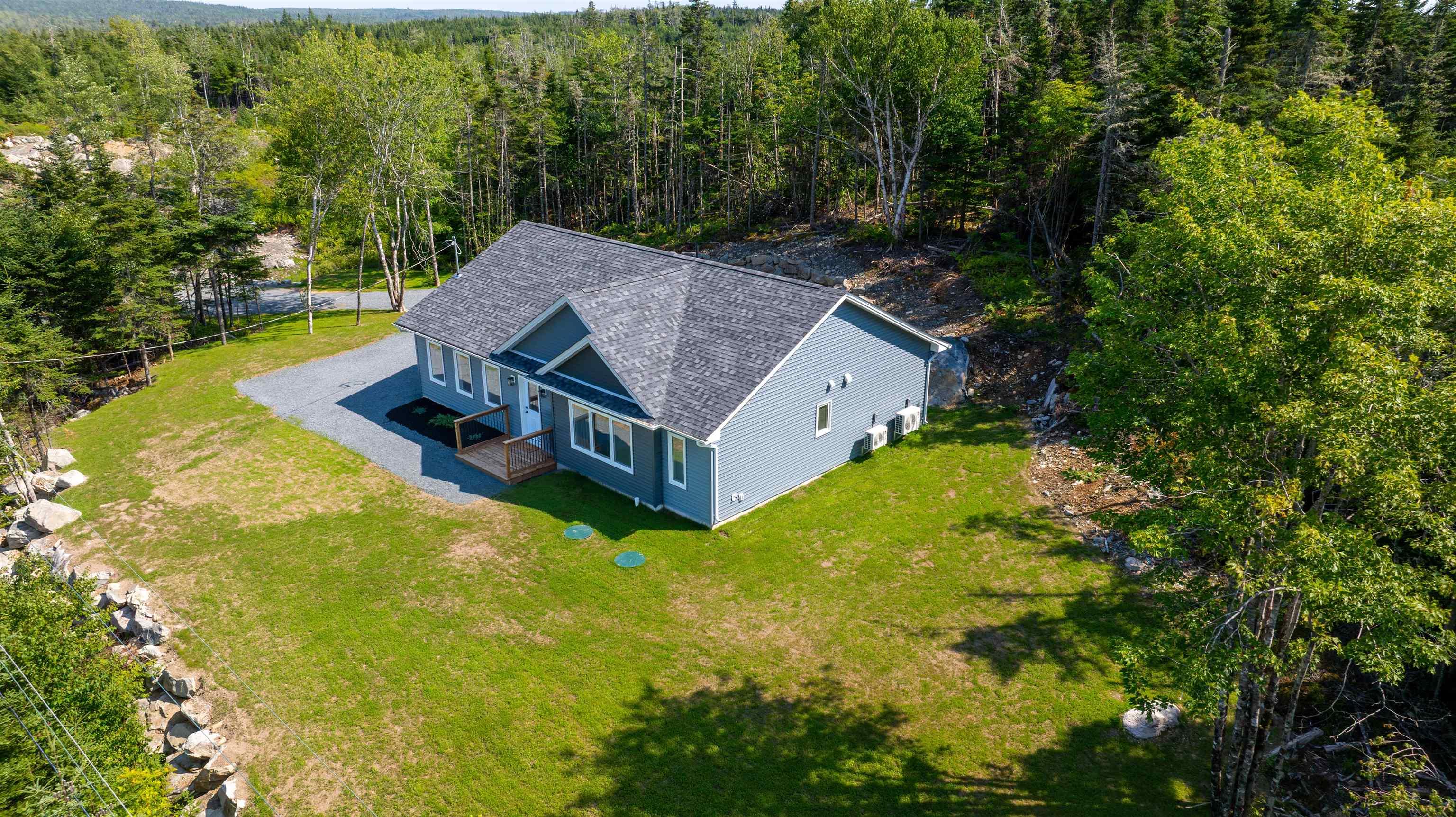 $529,900.00: 10546 Highway 7 Highway E, Oyster Pond