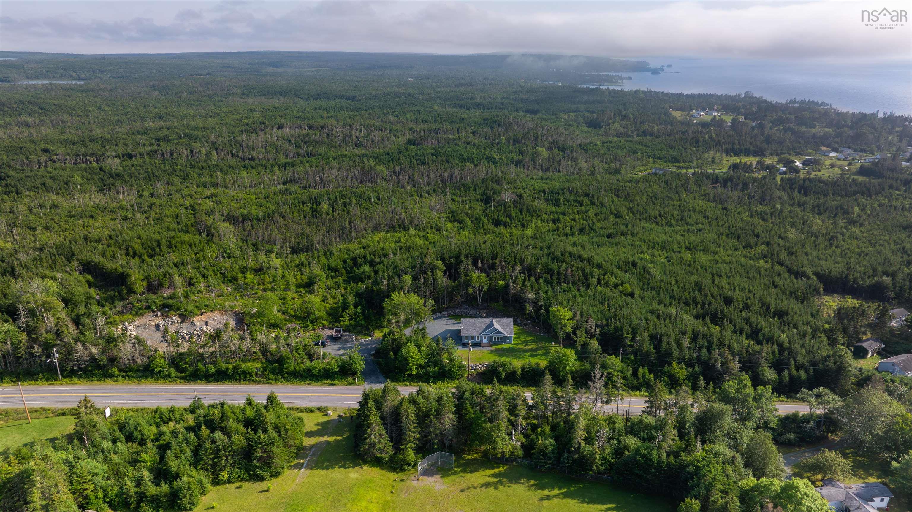 $529,900.00: 10546 Highway 7 Highway E, Oyster Pond