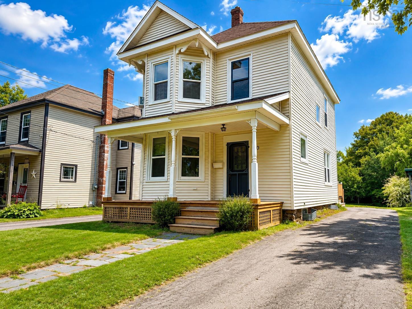 20 Agnew Street, Amherst, NS (MLS 202620548)