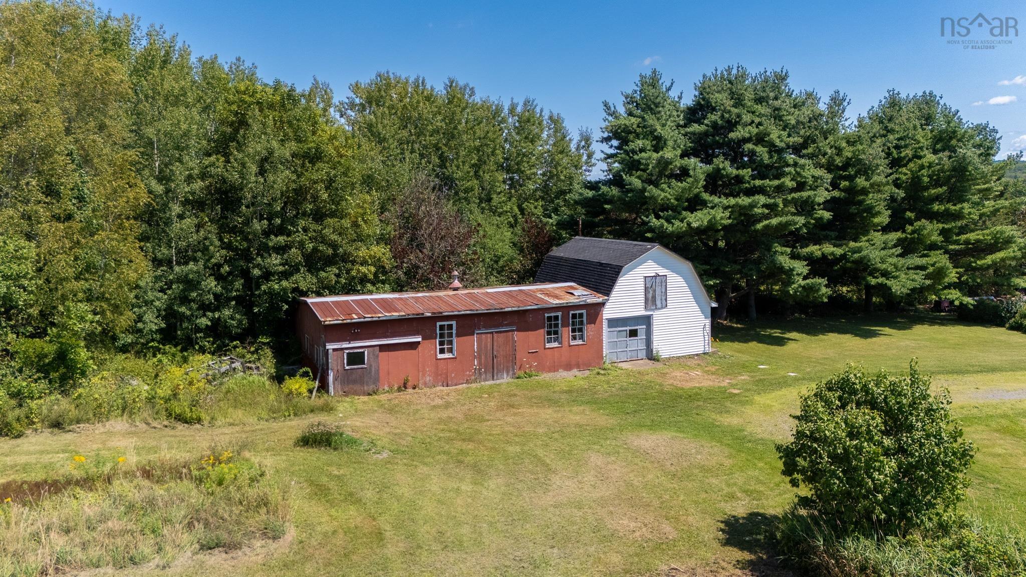 $339,900.00: 6055 Highway 12, North Alton