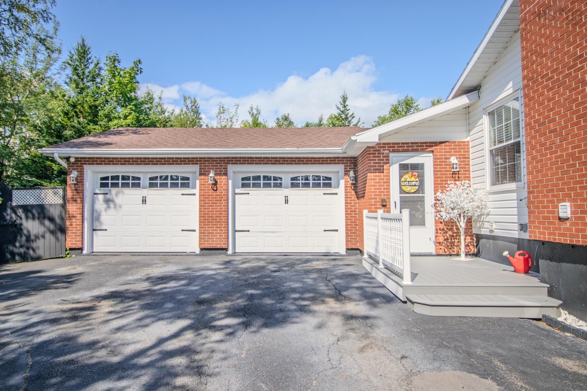 $529,000.00: 215 Evergreen Drive, Sydney