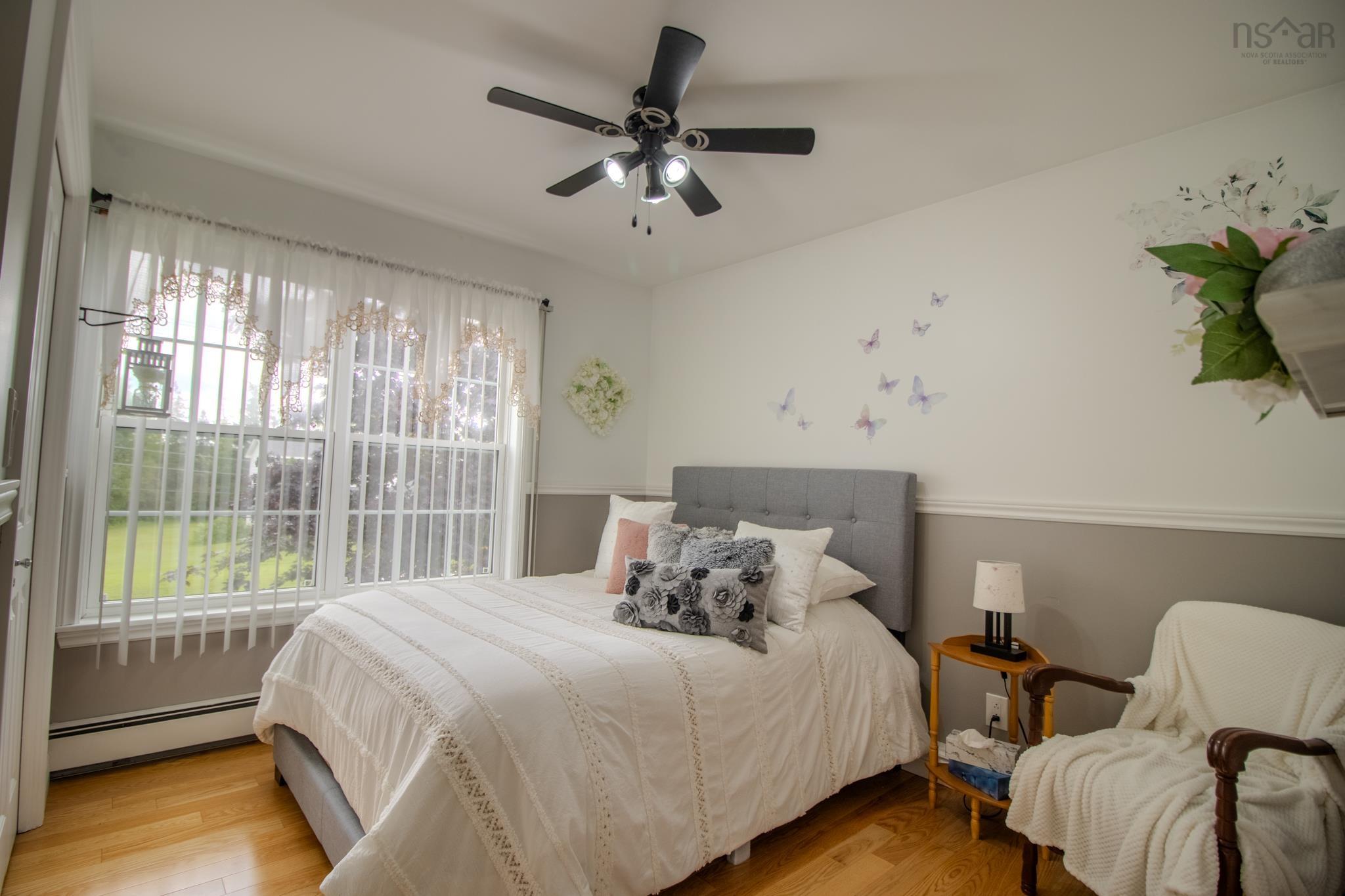 $529,000.00: 215 Evergreen Drive, Sydney
