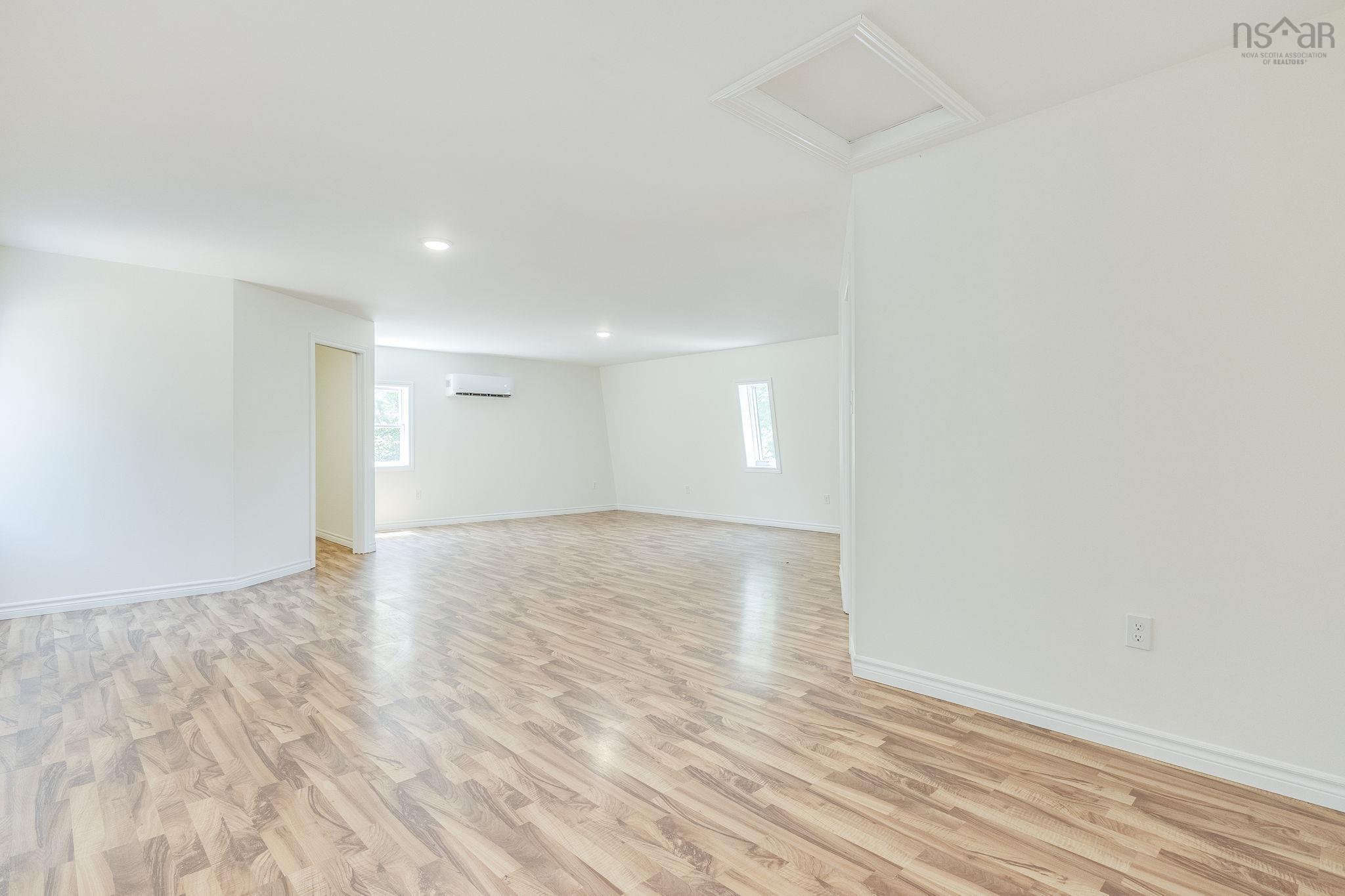 $425,000.00: 638 Port Lorne Road, Port Lorne