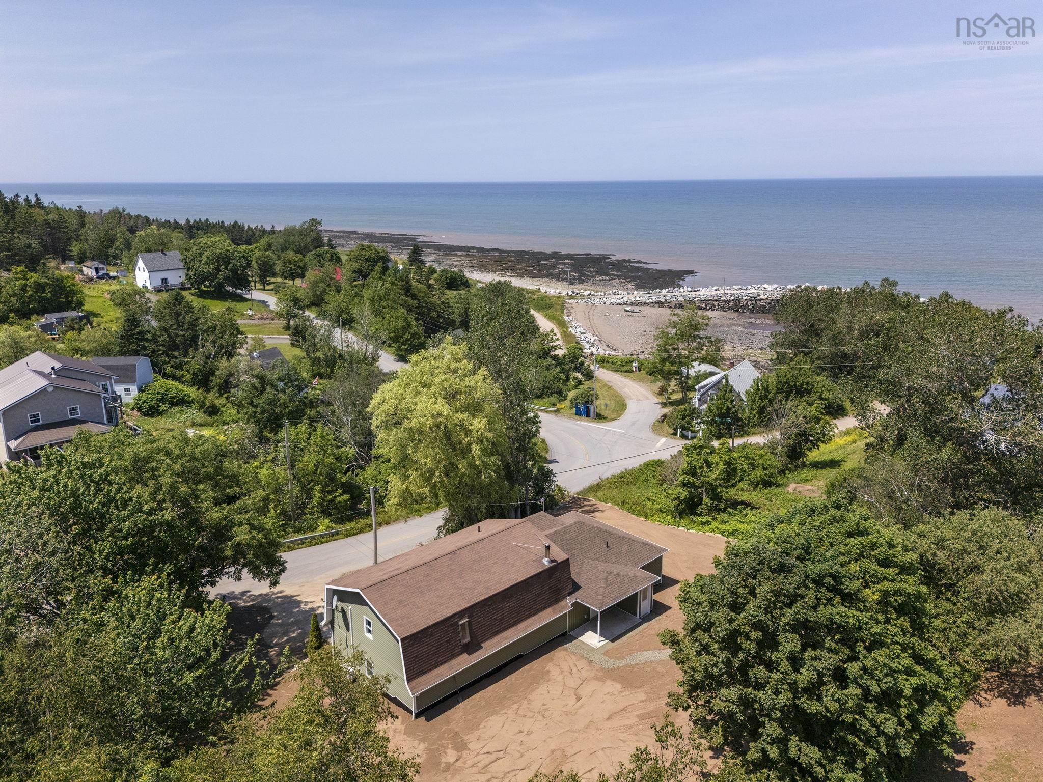 $425,000.00: 638 Port Lorne Road, Port Lorne